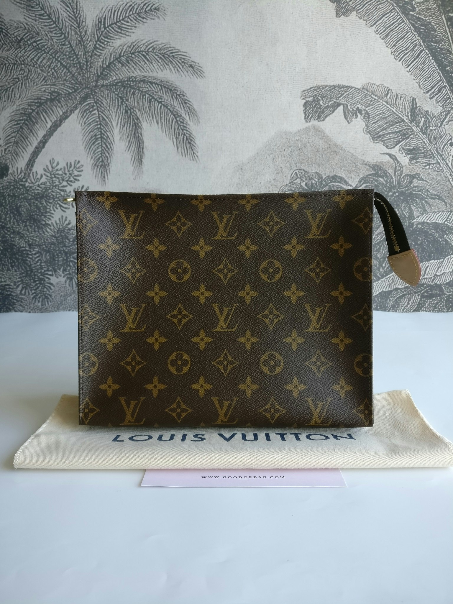 Louis Vuitton Toiletry Pouch 26