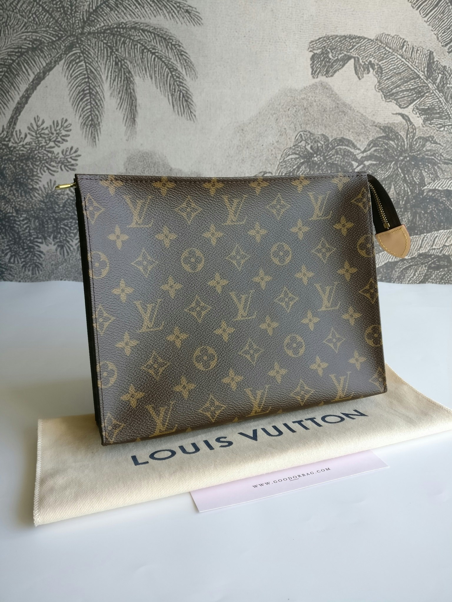 Louis Vuitton Toiletry Pouch 26