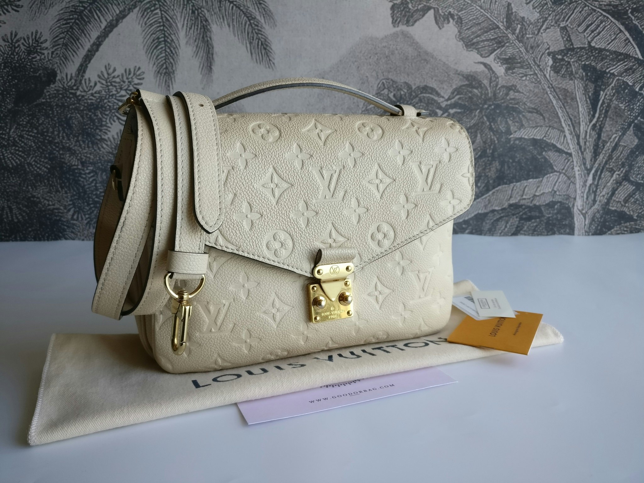 Louis Vuitton Pochette Metis empreinte