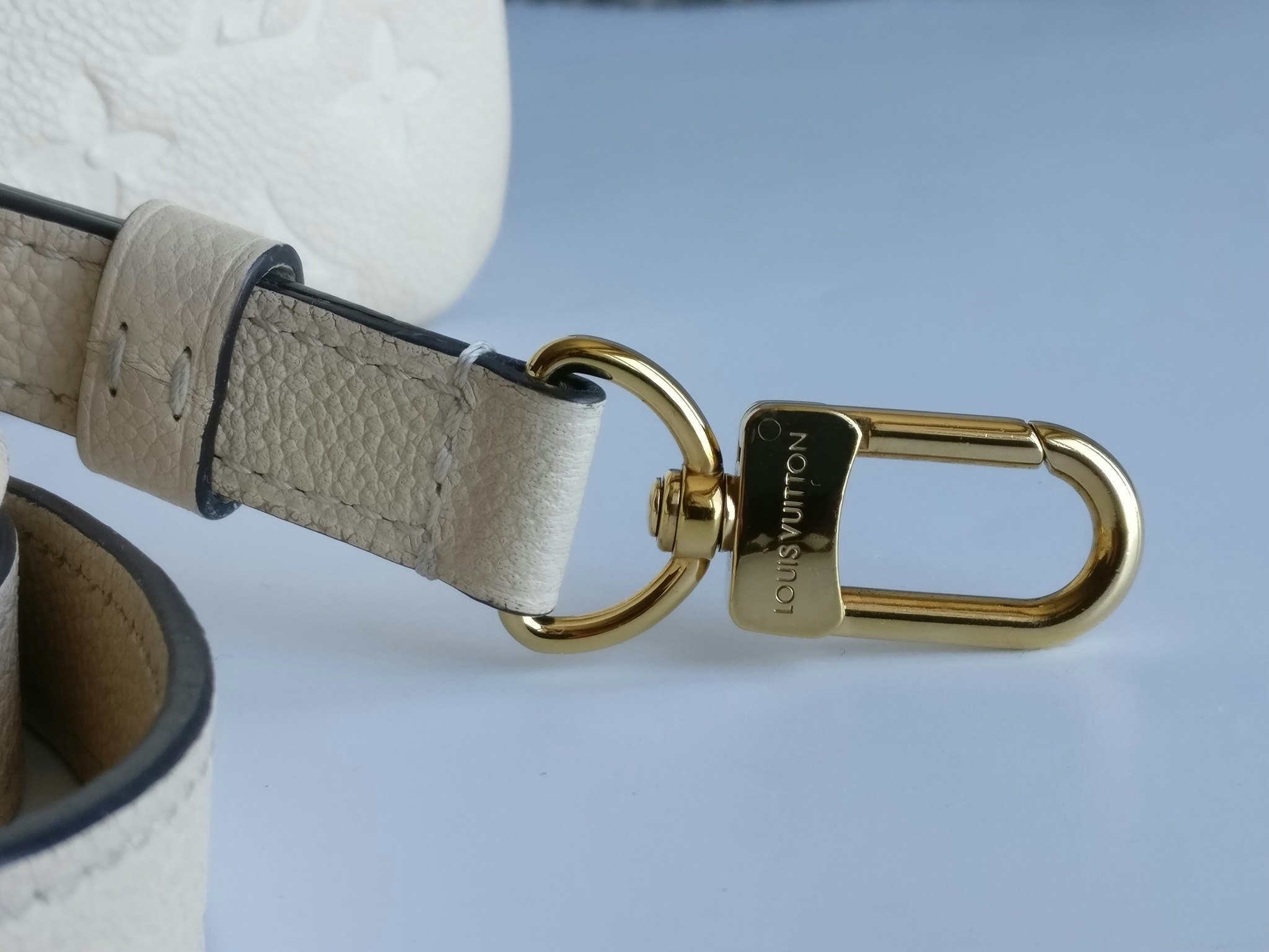 Louis Vuitton Pochette Metis empreinte