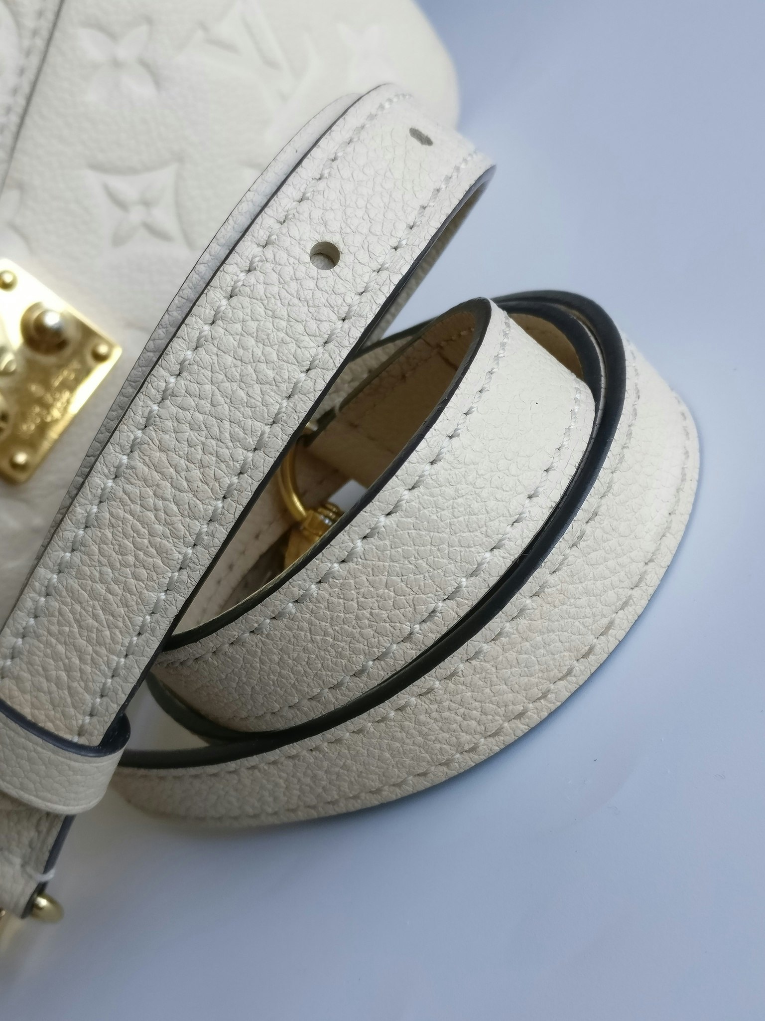Louis Vuitton Pochette Metis empreinte