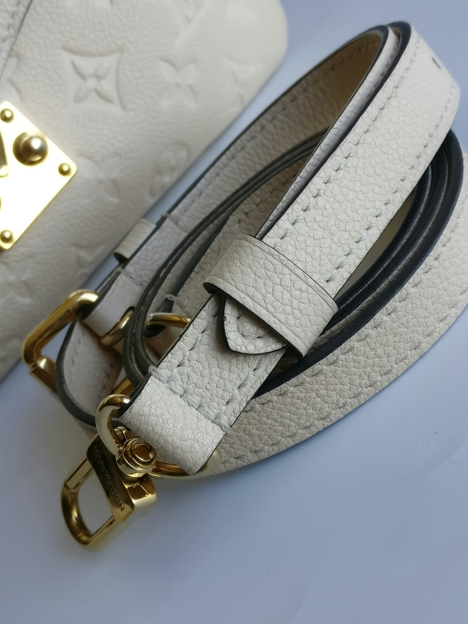 Louis Vuitton Pochette Metis empreinte