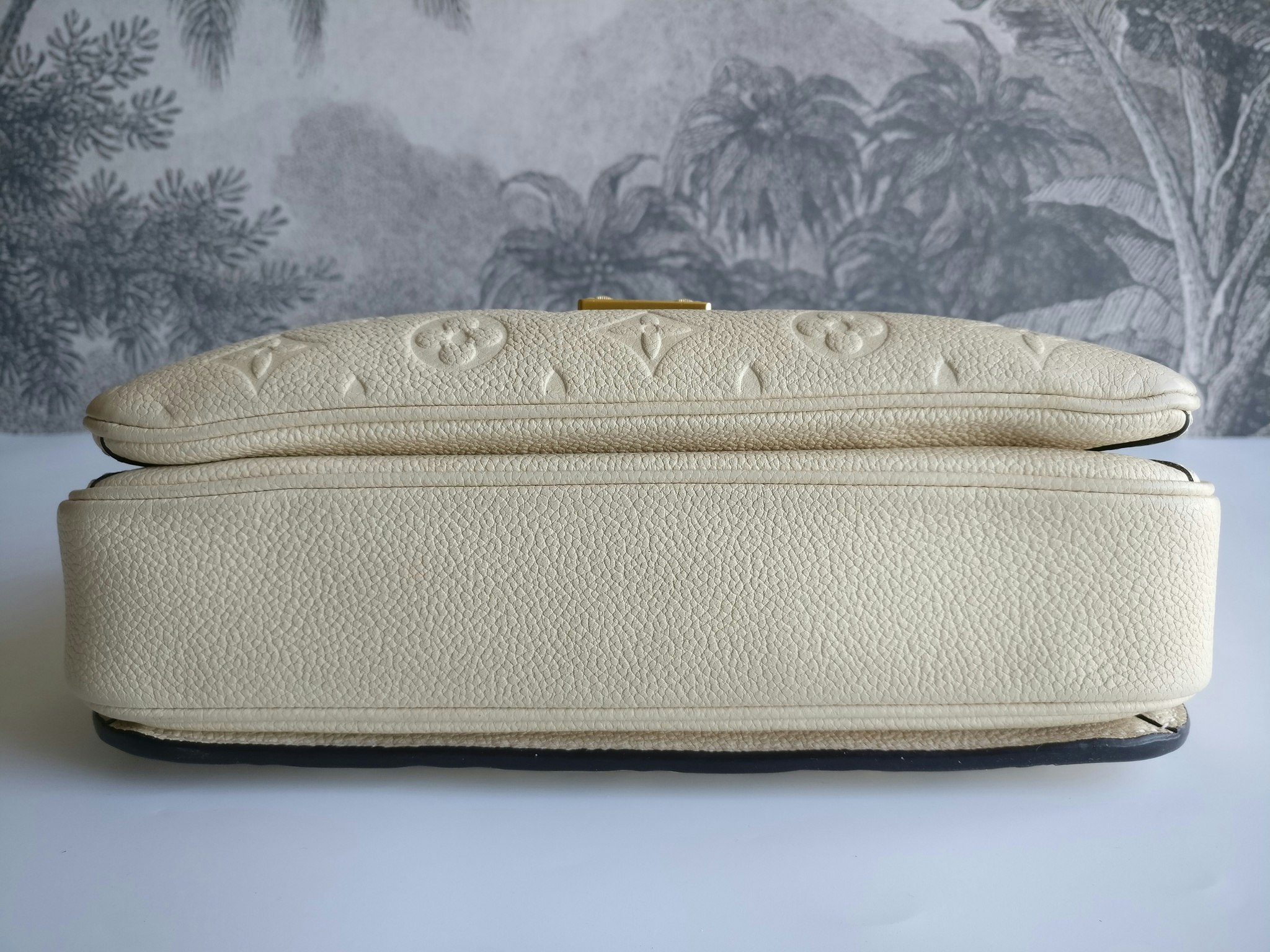 Louis Vuitton Pochette Metis empreinte