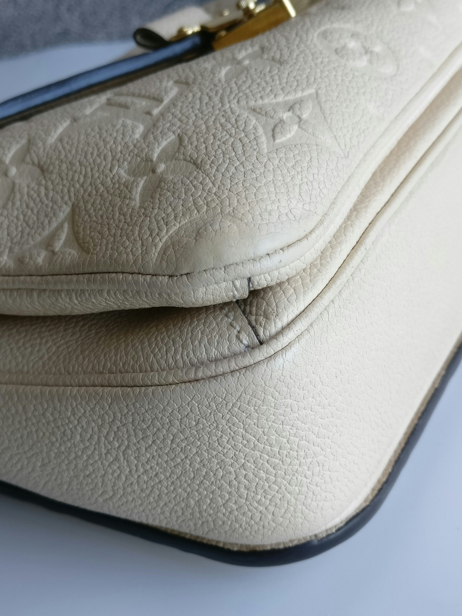 Louis Vuitton Pochette Metis empreinte