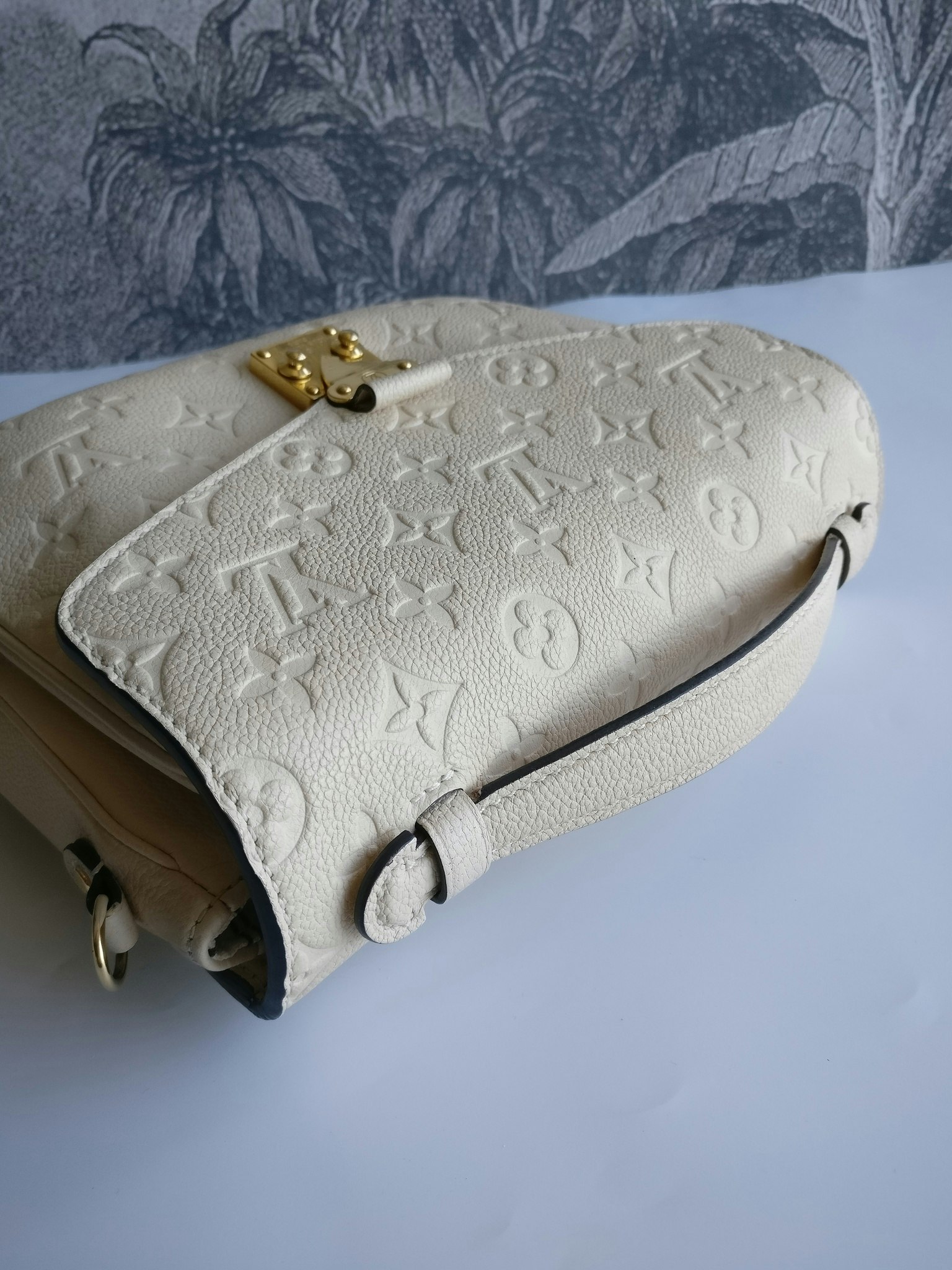 Louis Vuitton Pochette Metis empreinte