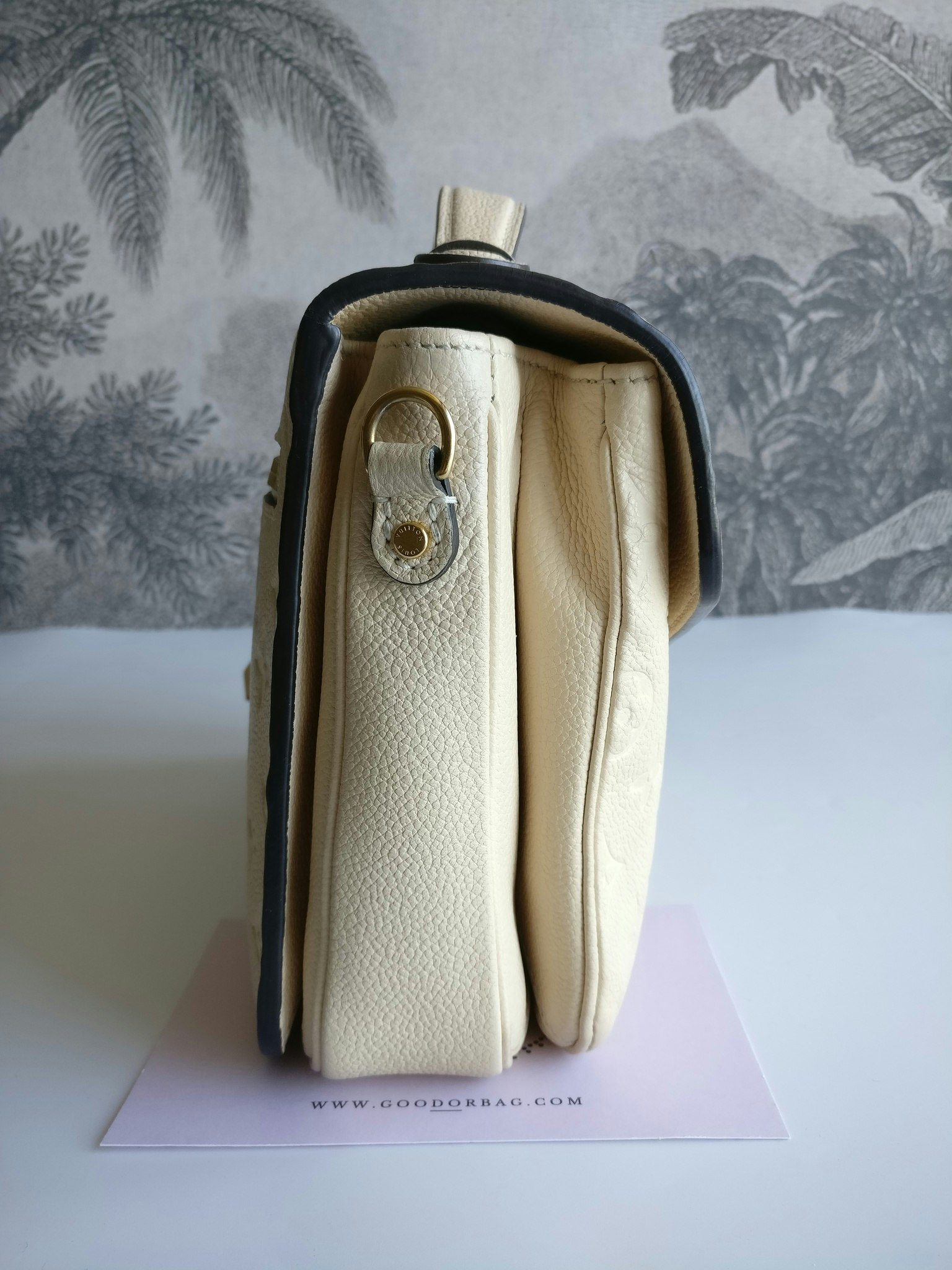 Louis Vuitton Pochette Metis empreinte