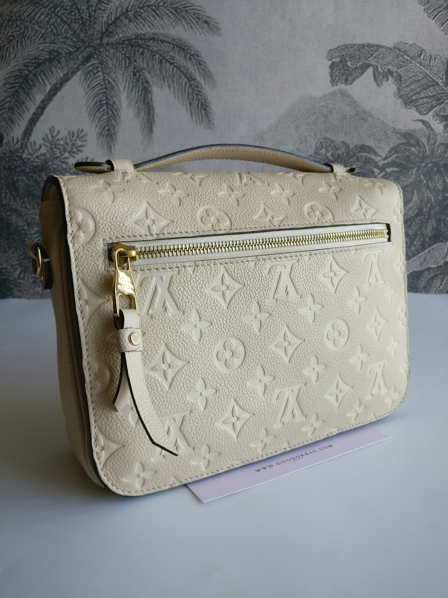Louis Vuitton Pochette Metis empreinte