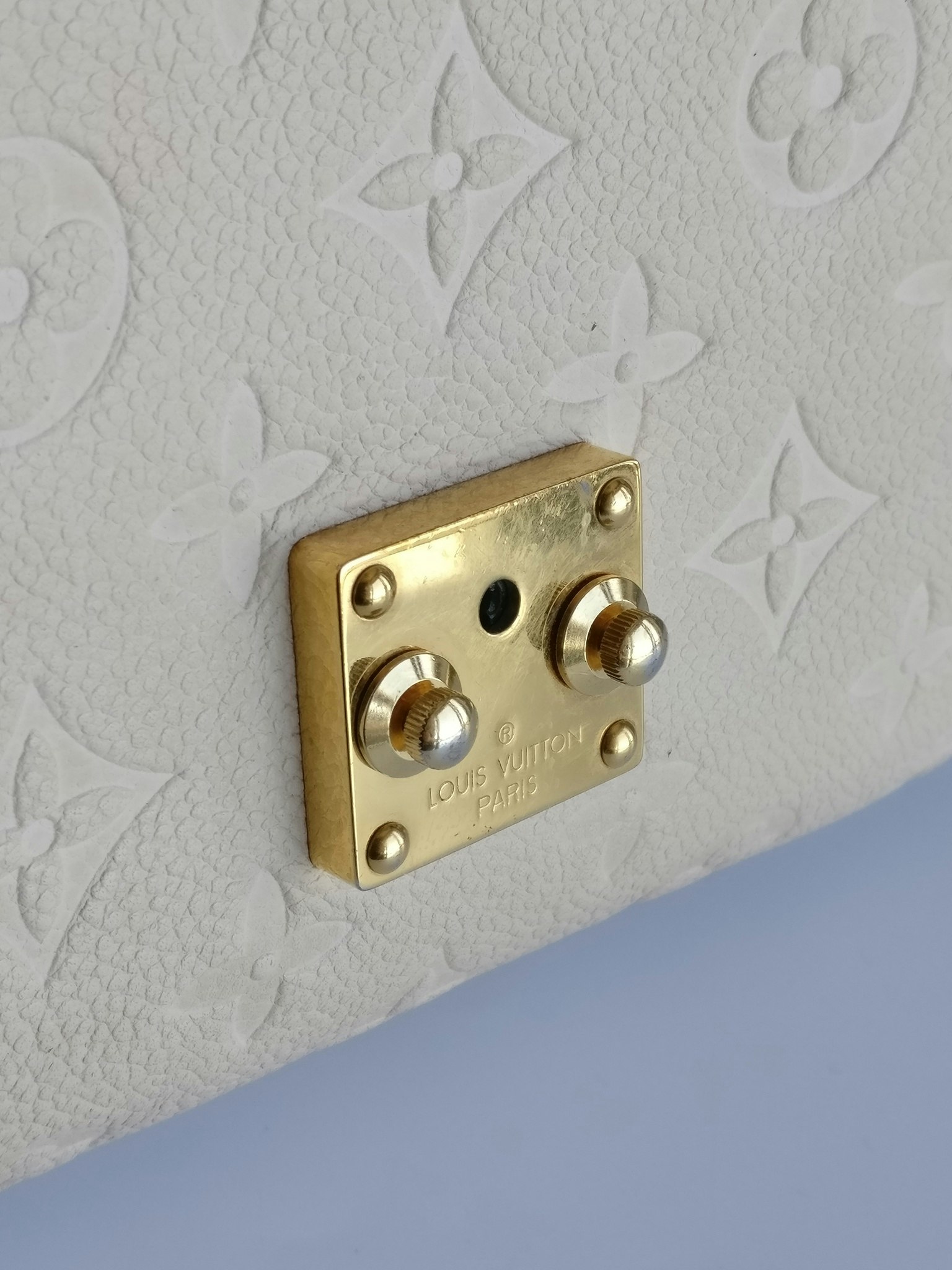Louis Vuitton Pochette Metis empreinte
