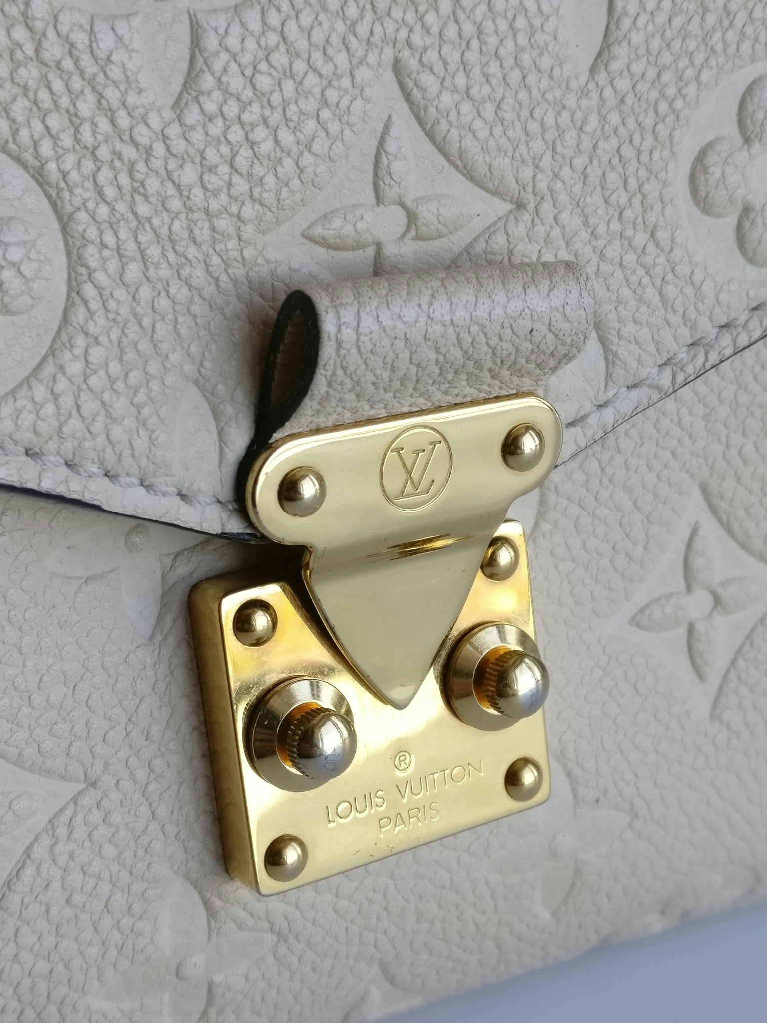 Louis Vuitton Pochette Metis empreinte