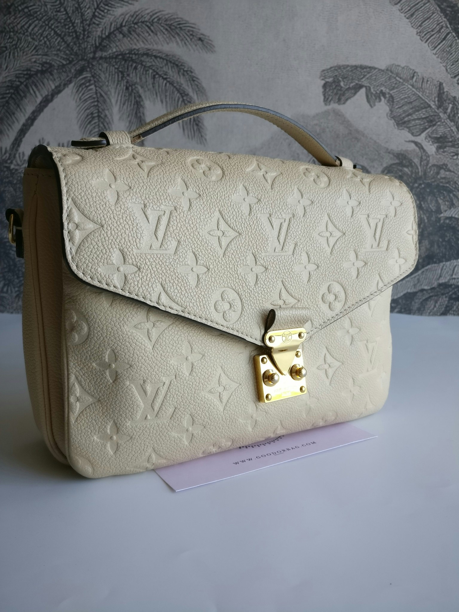 Louis Vuitton Pochette Metis empreinte