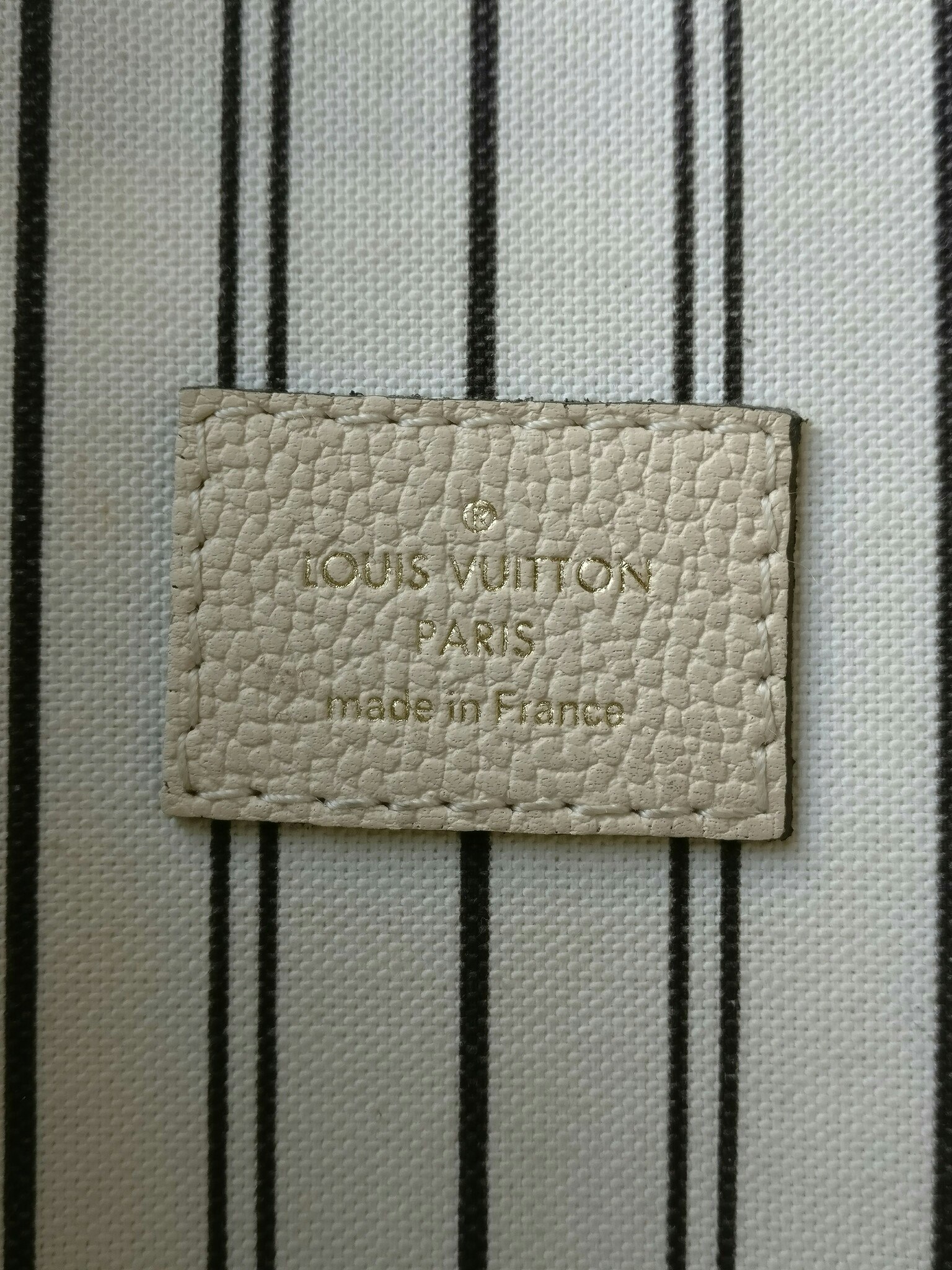 Louis Vuitton Pochette Metis empreinte