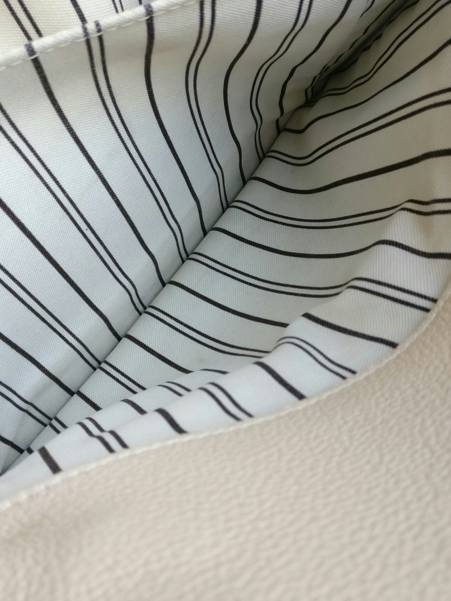 Louis Vuitton Pochette Metis empreinte