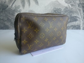 Louis Vuitton Trousse Toilette 23