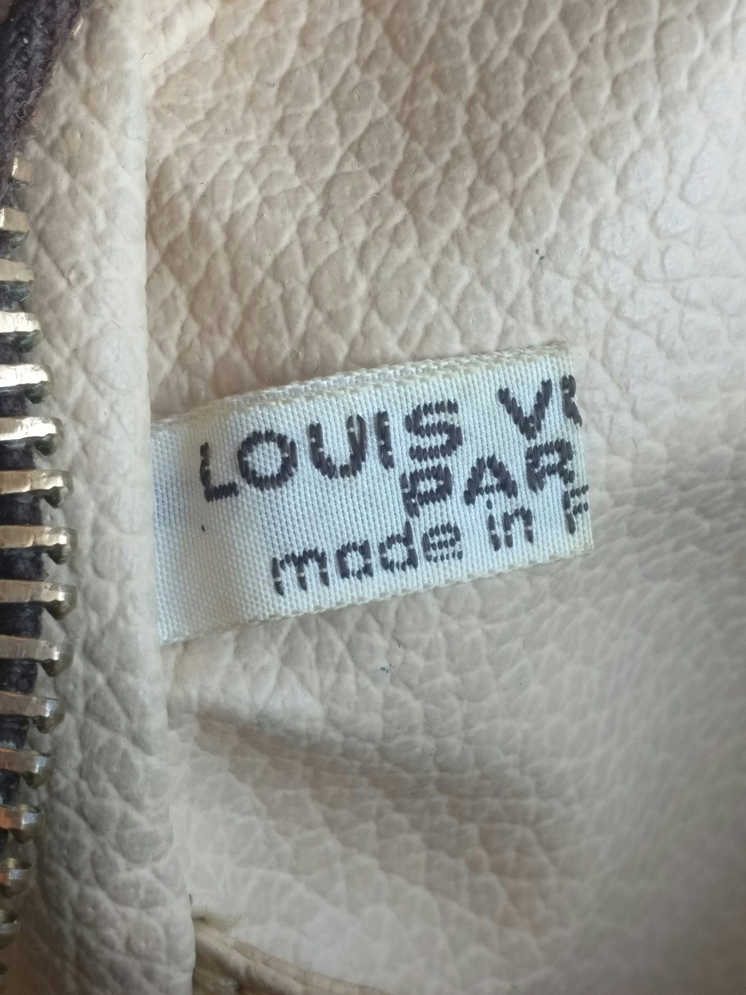 Louis Vuitton Trousse Toilette 23