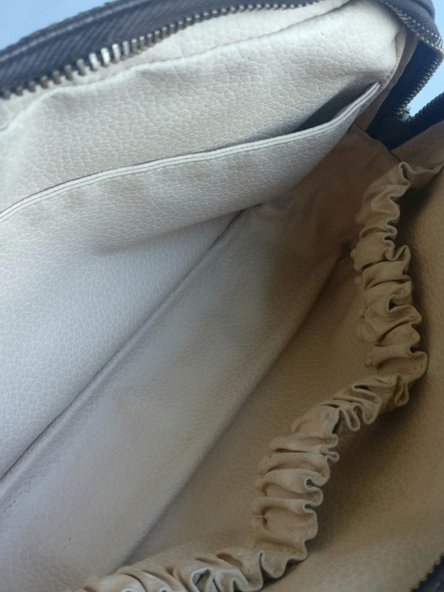 Louis Vuitton Trousse Toilette 23