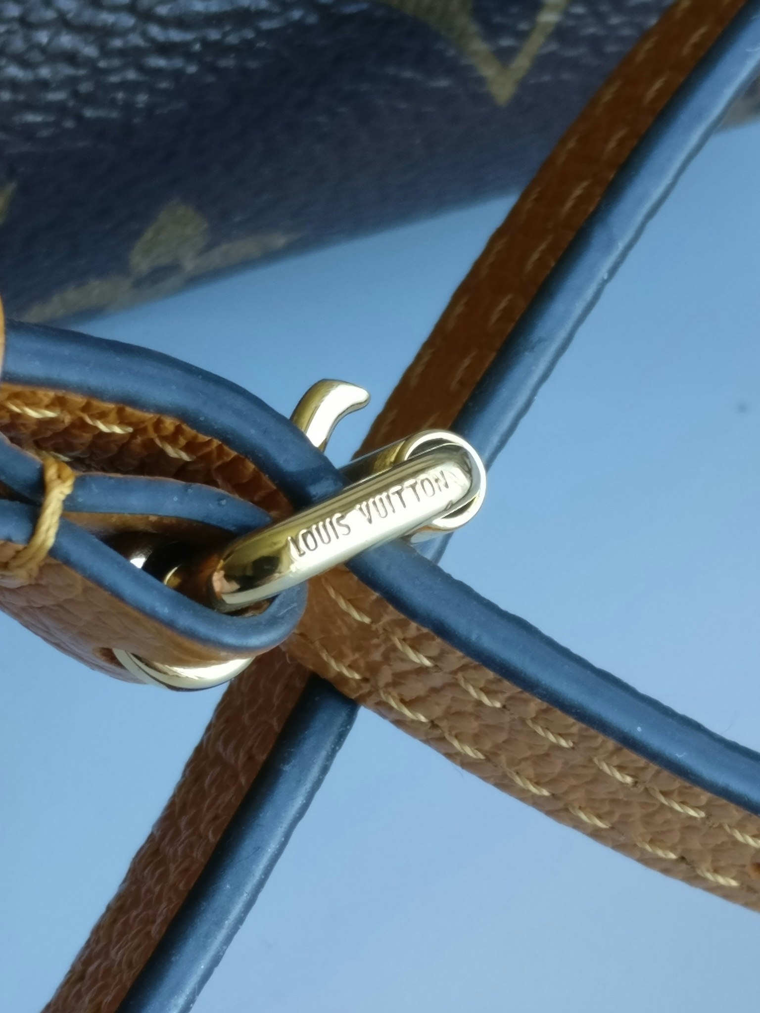 Louis Vuitton Pochette Pallas Uniformes