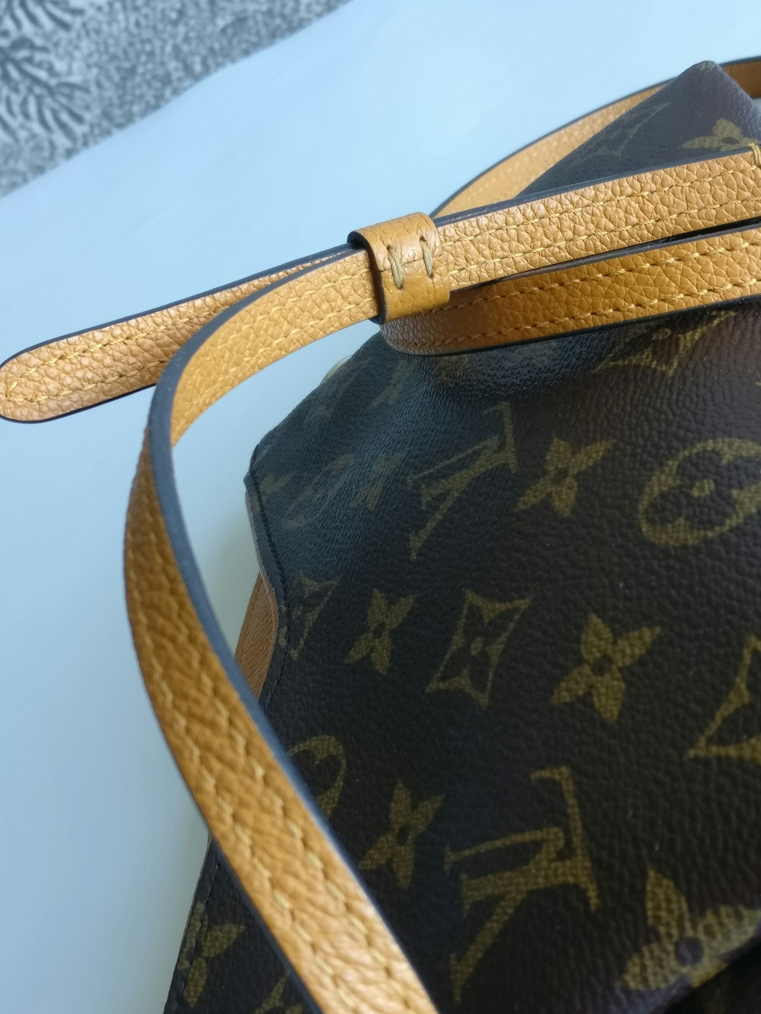 Louis Vuitton Pochette Pallas Uniformes