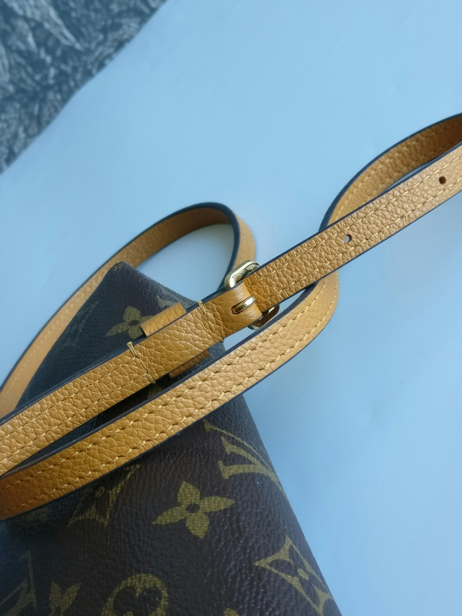 Louis Vuitton Pochette Pallas Uniformes