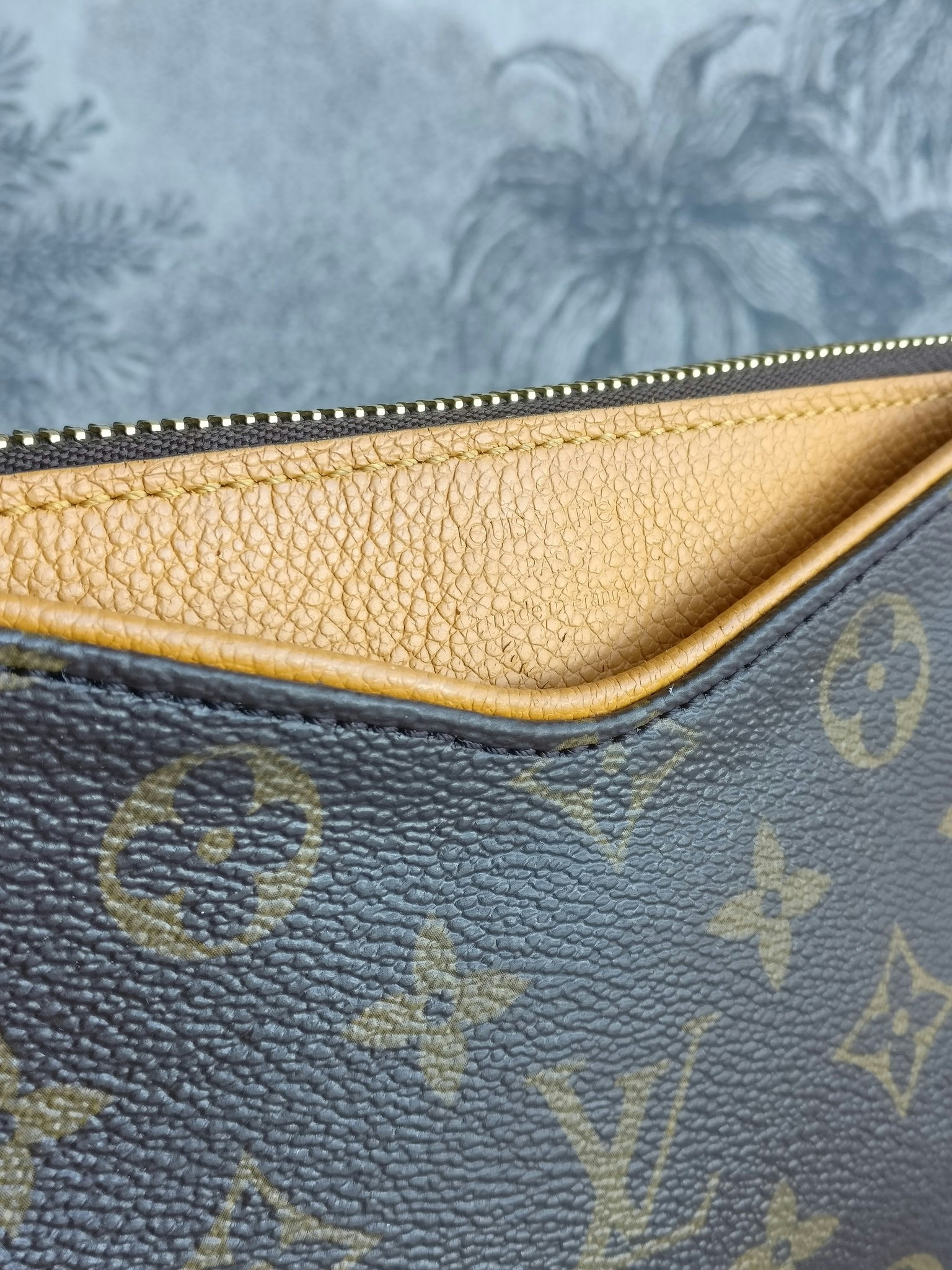 Louis Vuitton Pochette Pallas Uniformes