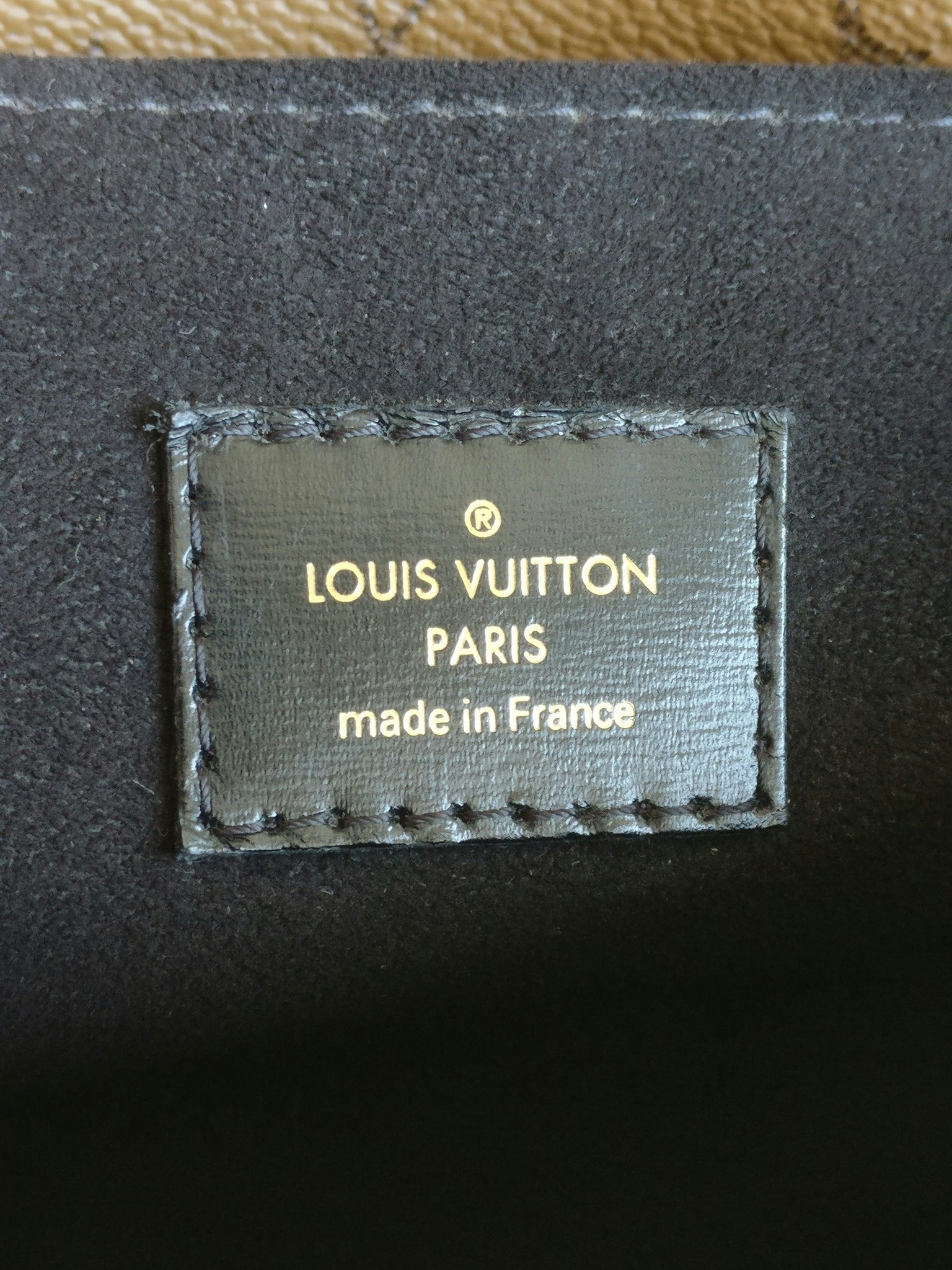 Louis Vuitton Pochette Metis Reverse Monogram