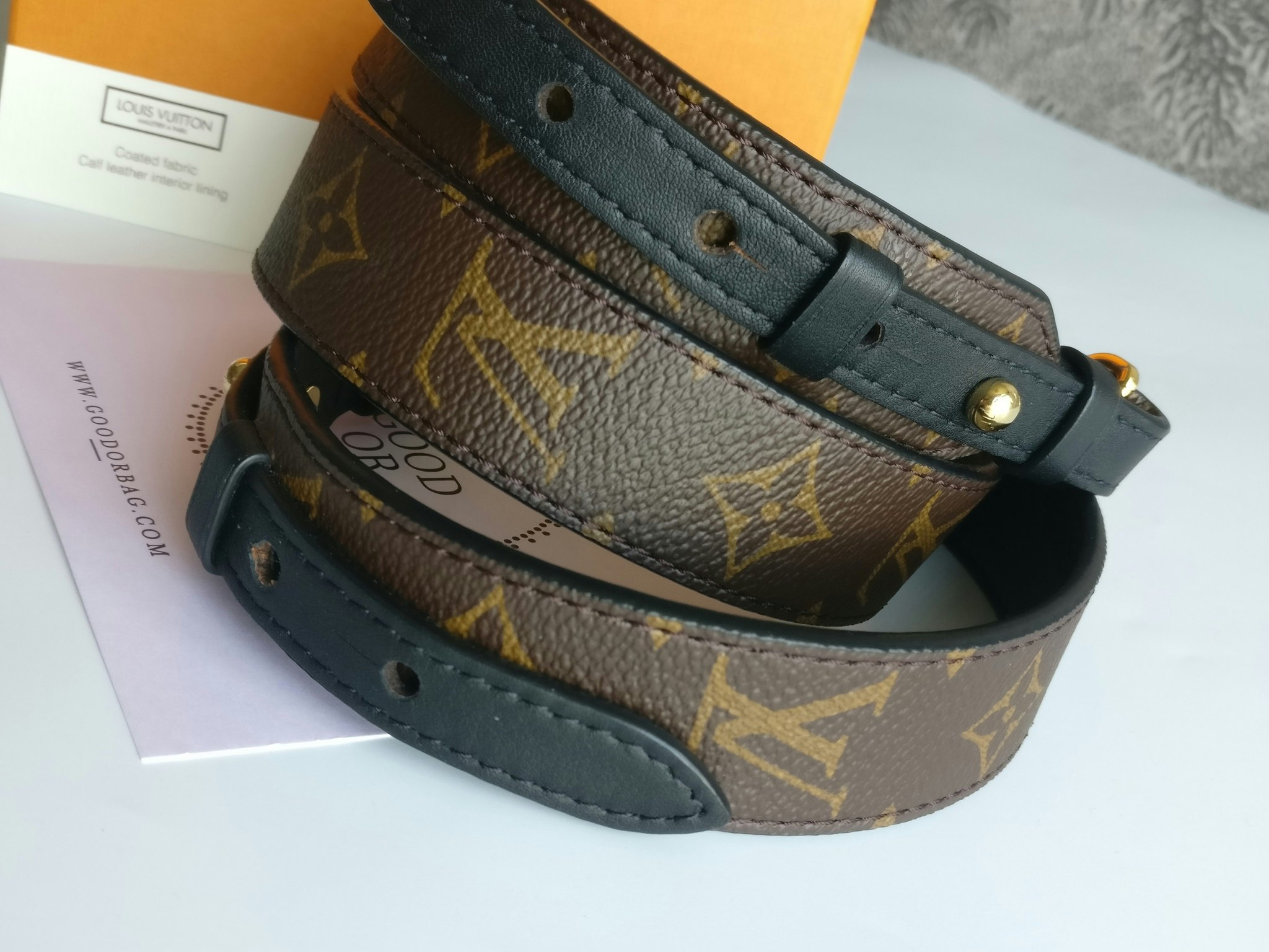 Louis Vuitton Bandouliere XL shoulder strap
