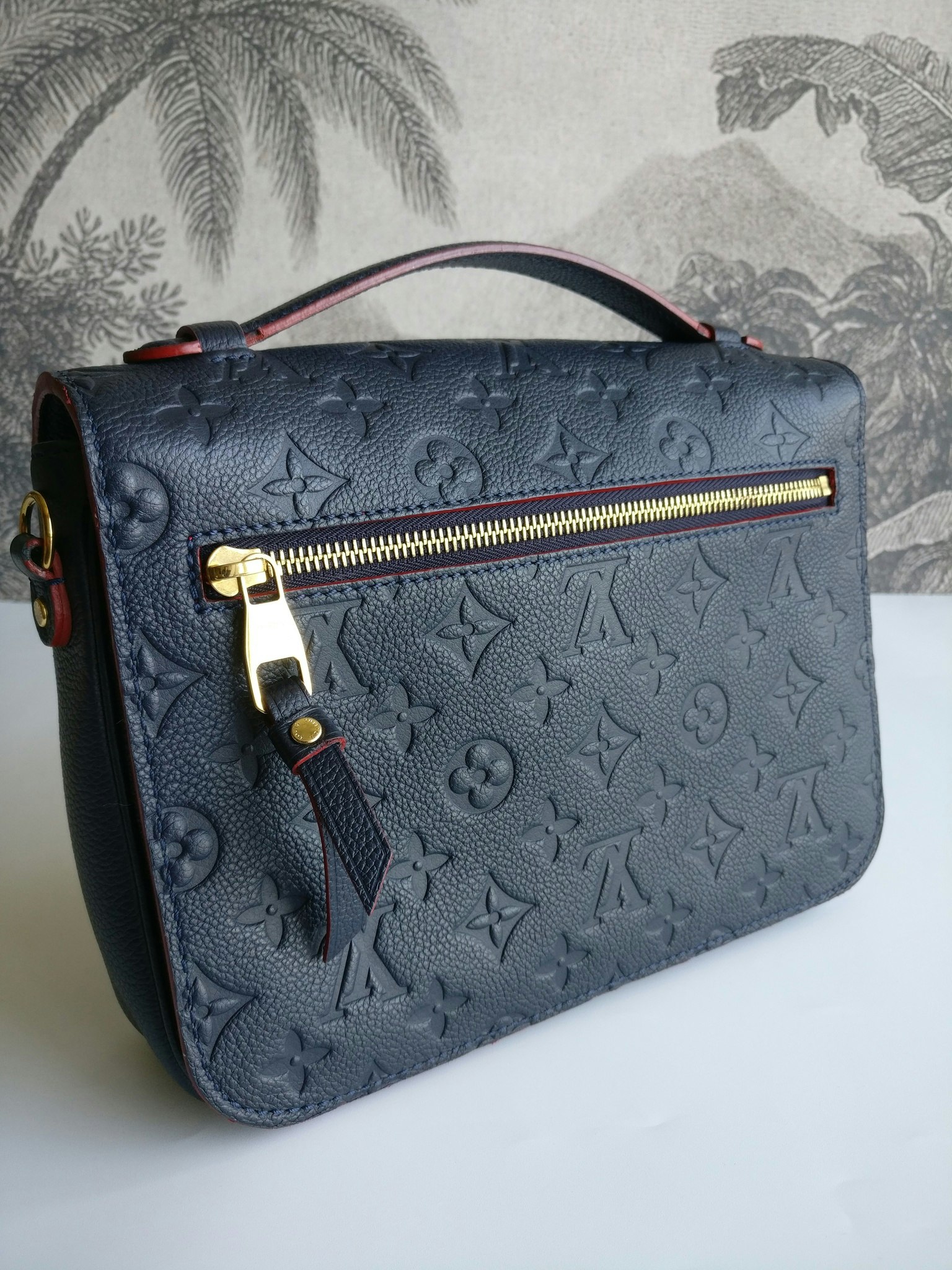 Louis Vuitton Pochette Metis empreinte blue