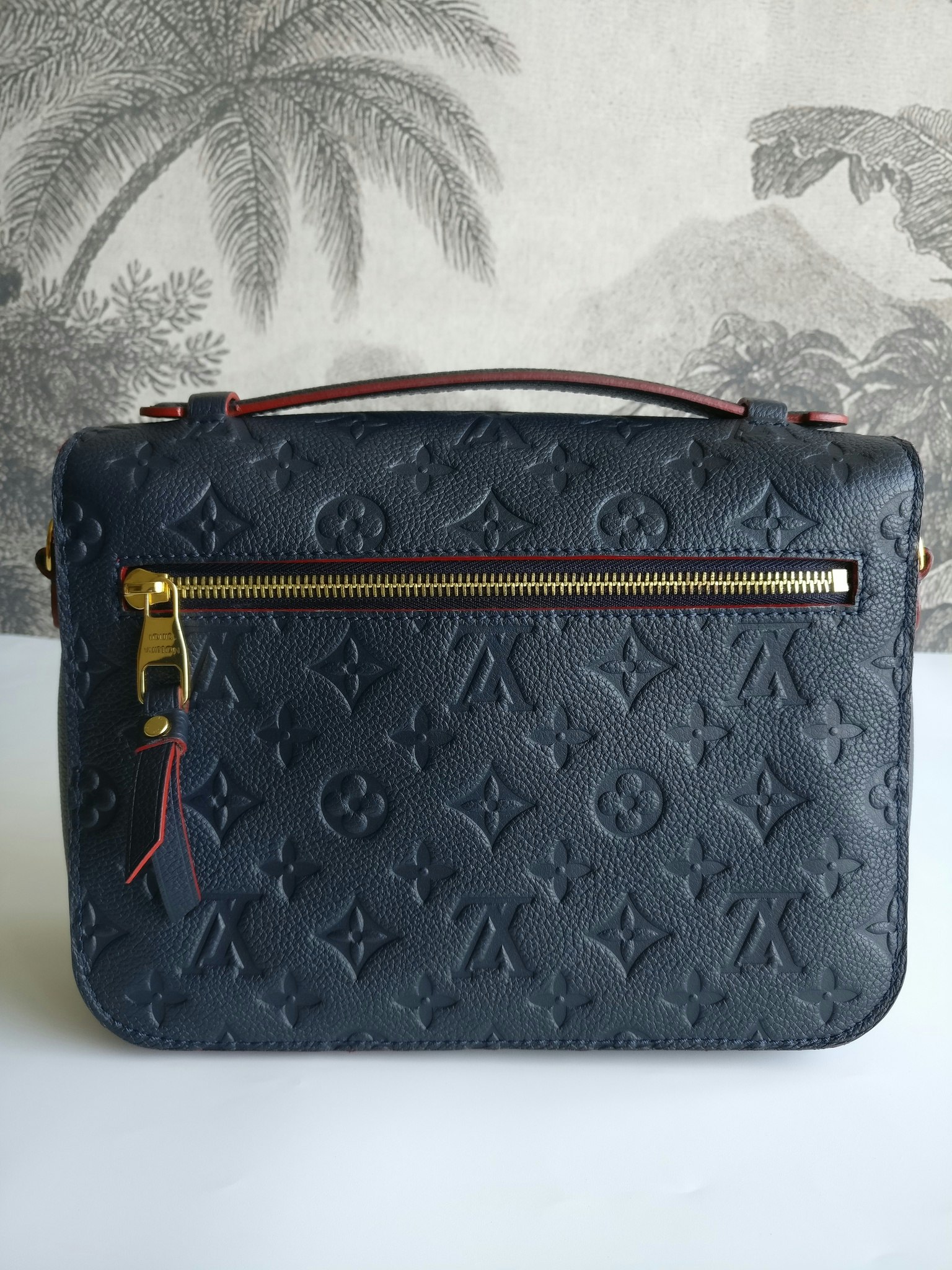 Louis Vuitton Pochette Metis empreinte blue