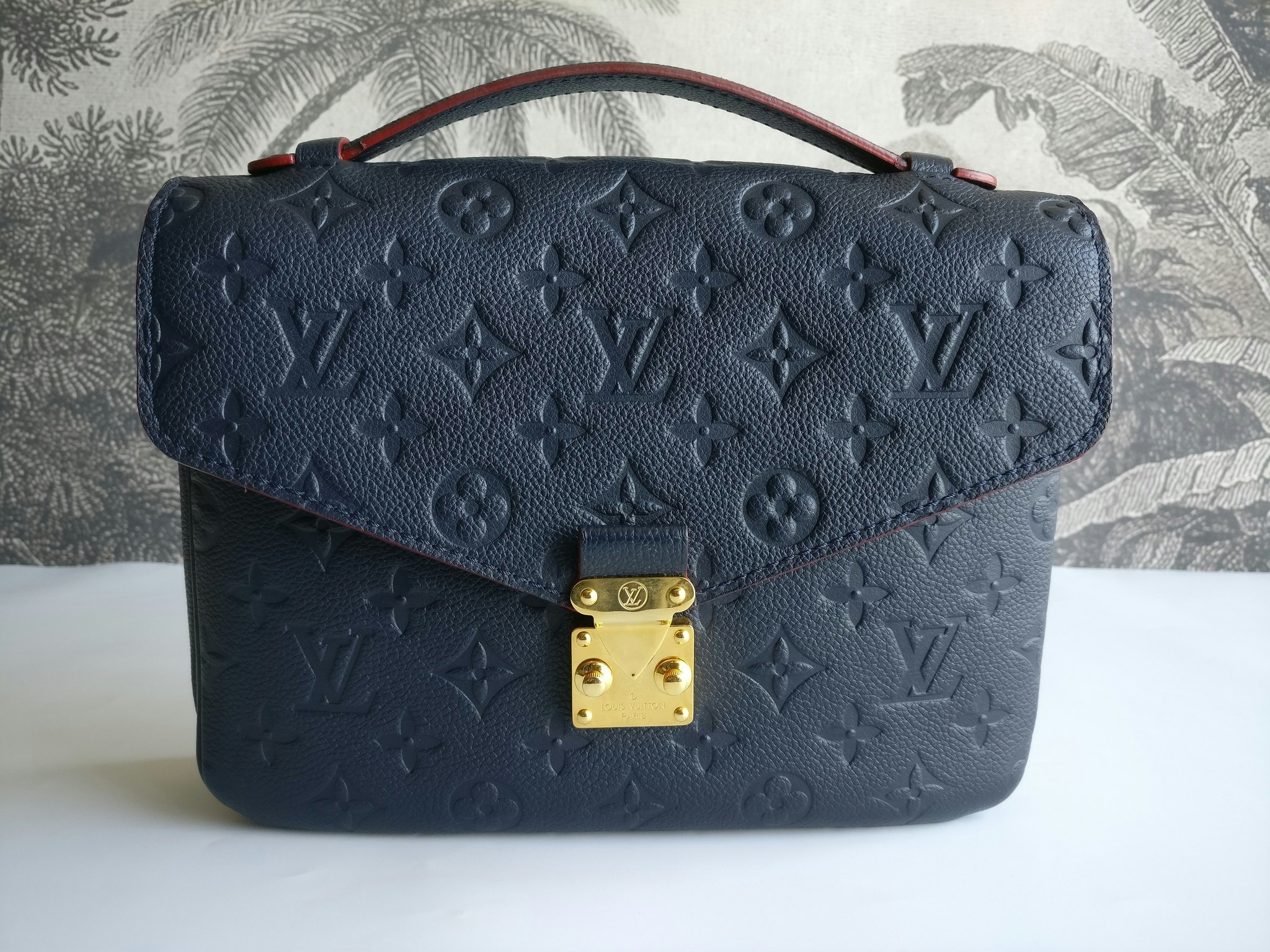 Louis Vuitton Pochette Metis empreinte blue