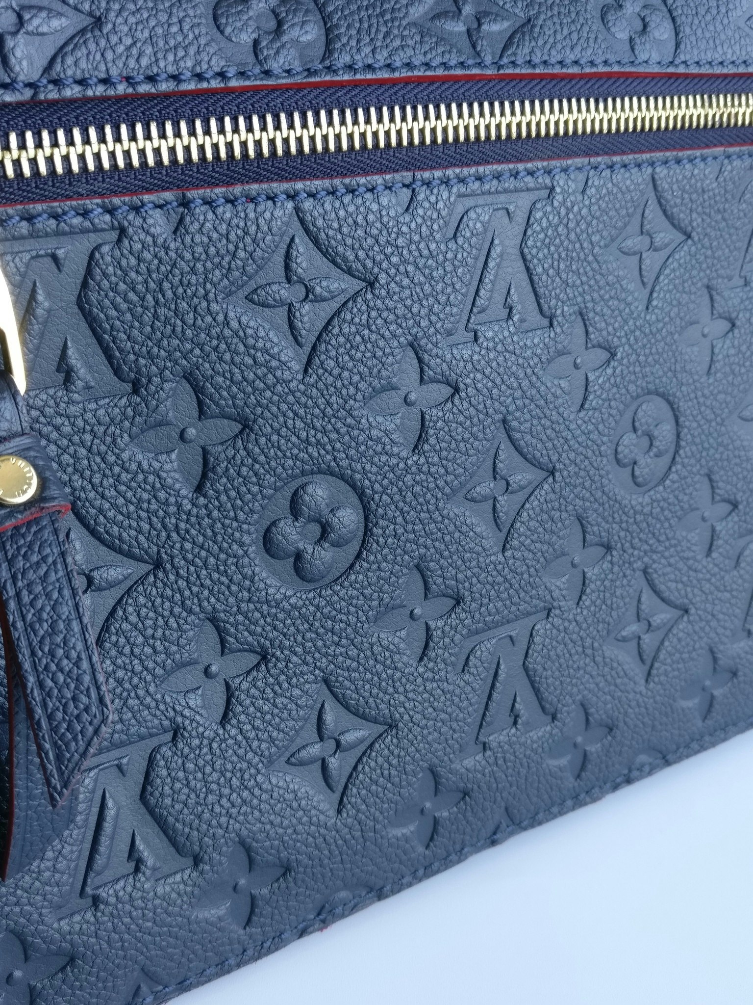 Louis Vuitton Pochette Metis empreinte blue