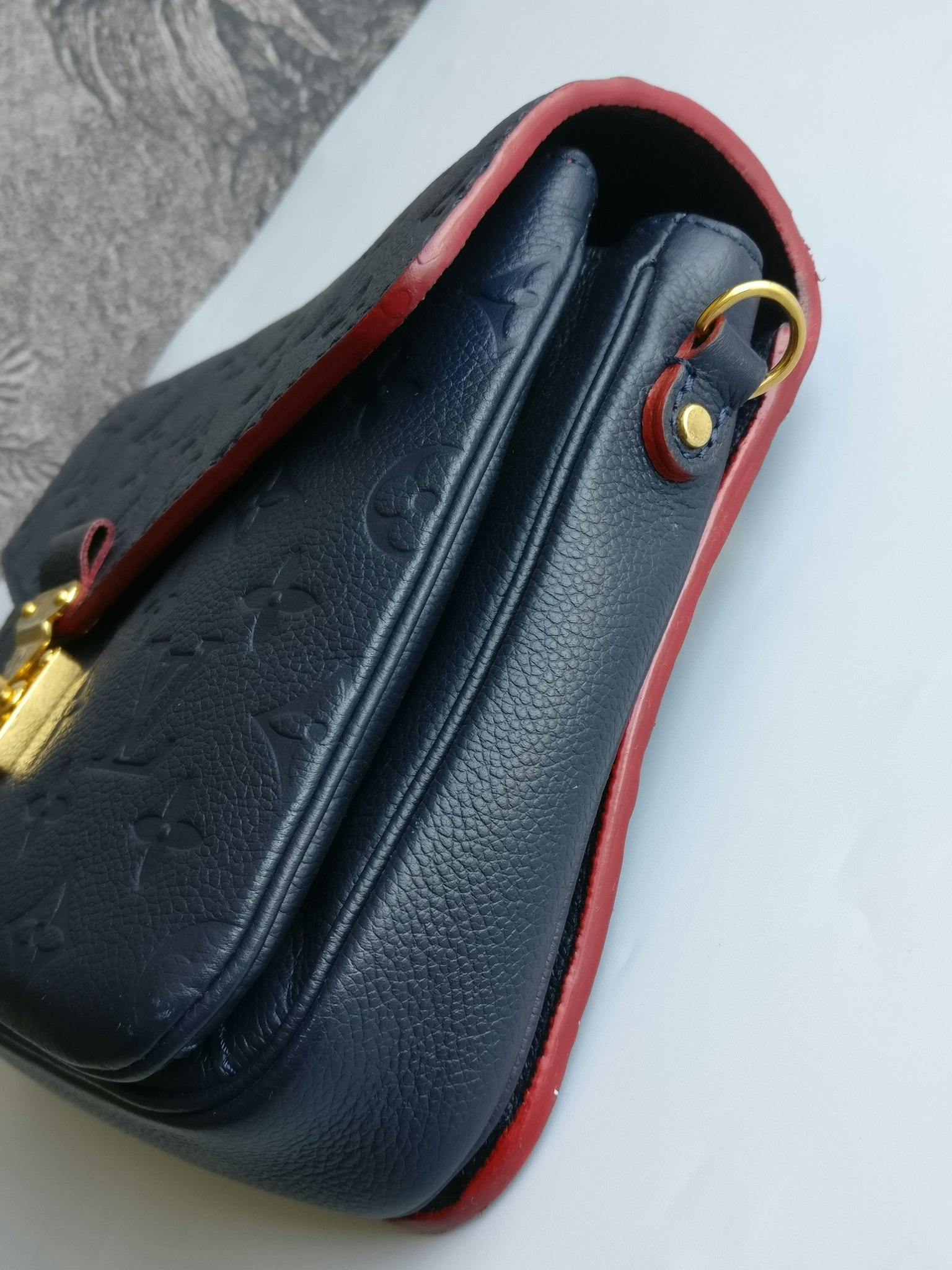 Louis Vuitton Pochette Metis empreinte blue