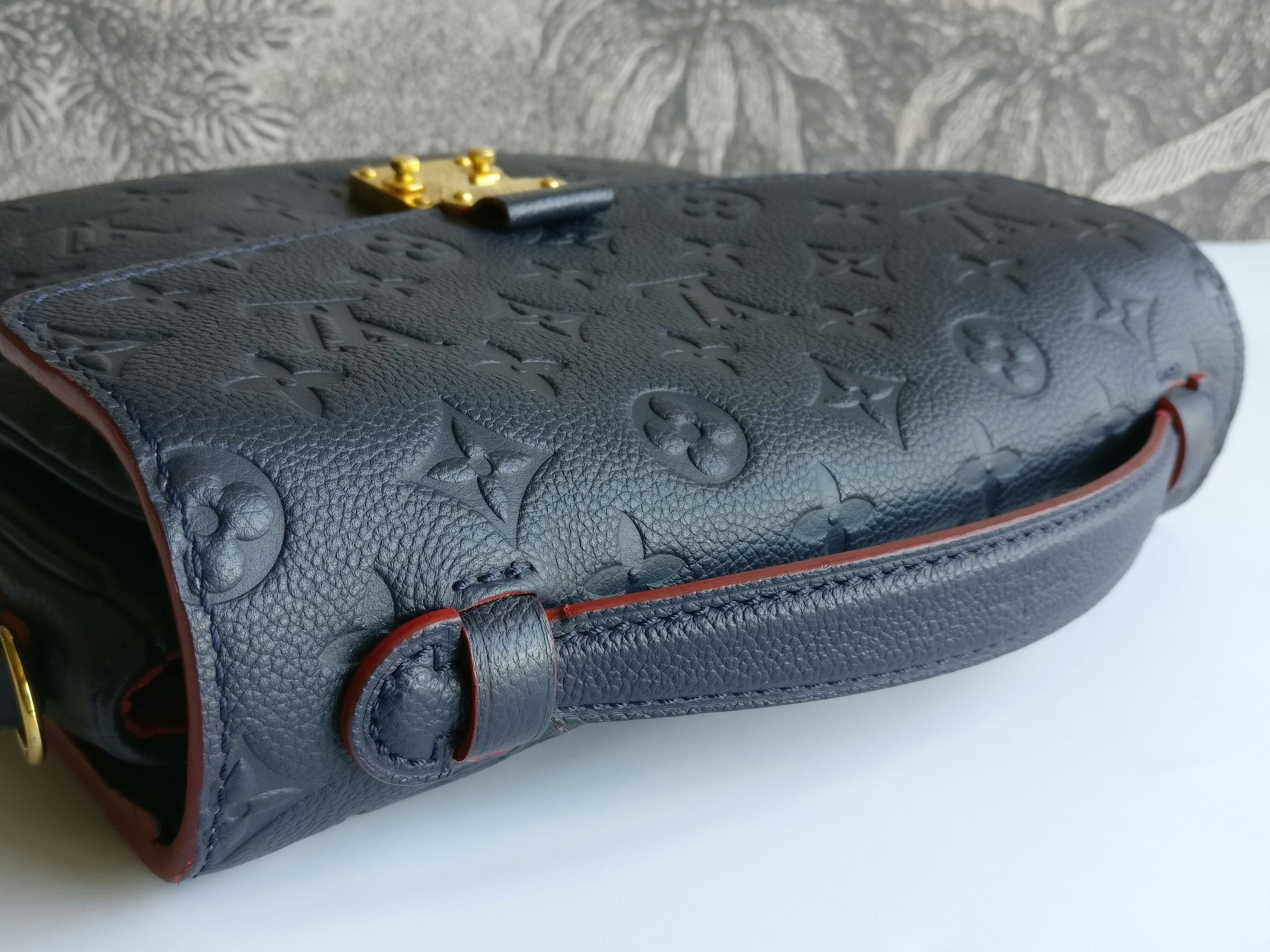 Louis Vuitton Pochette Metis empreinte blue