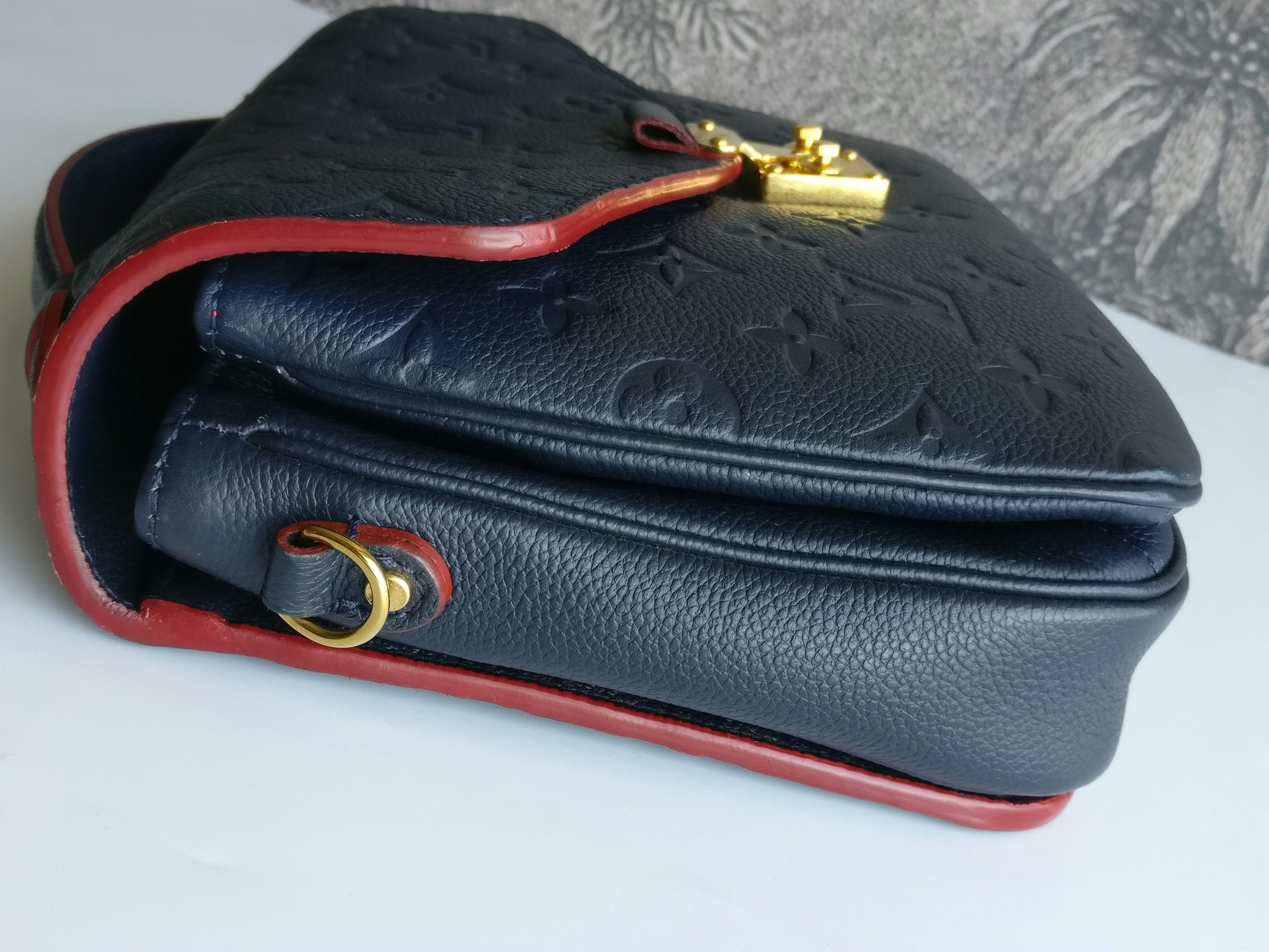 Louis Vuitton Pochette Metis empreinte blue