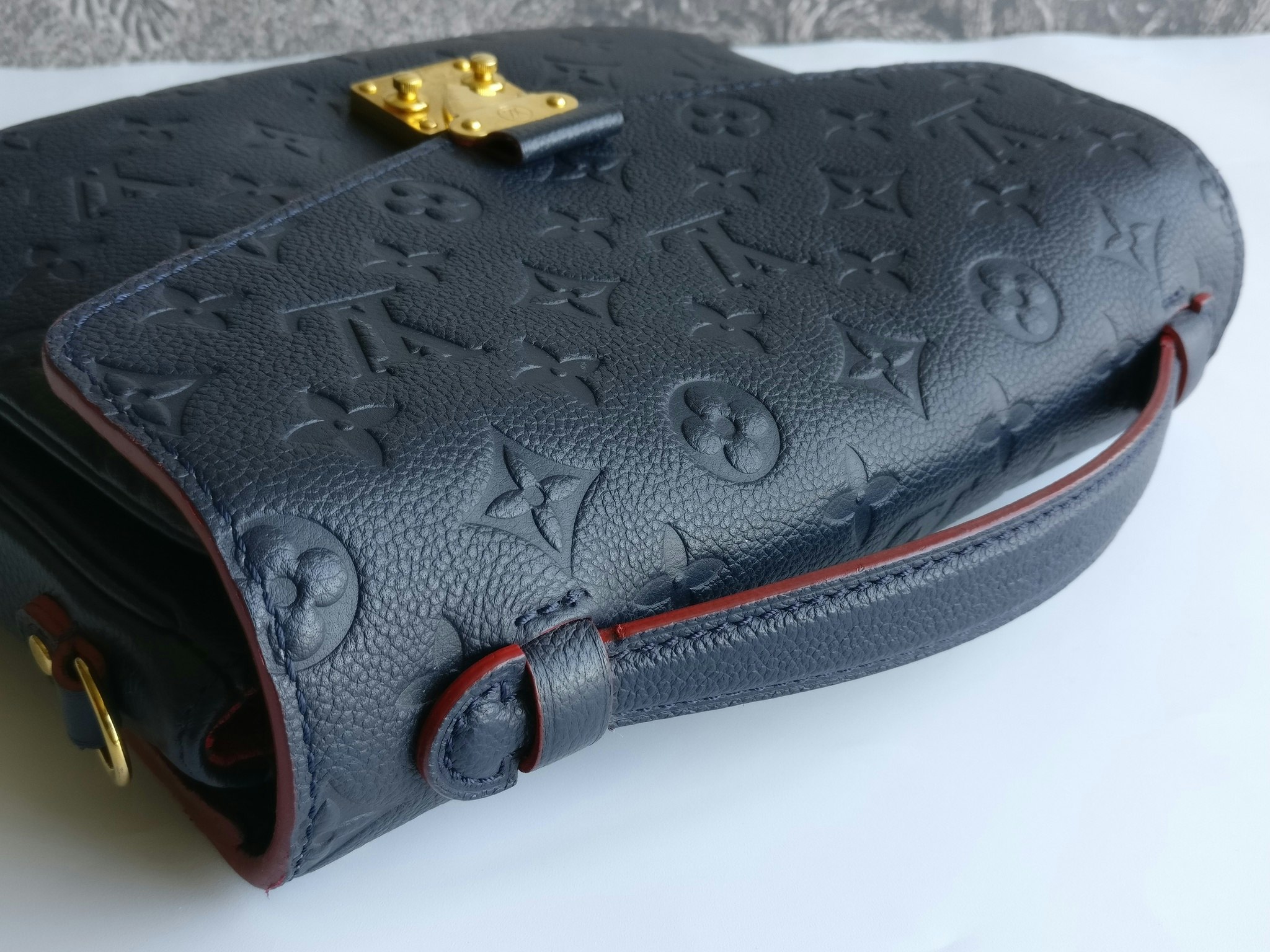 Louis Vuitton Pochette Metis empreinte blue