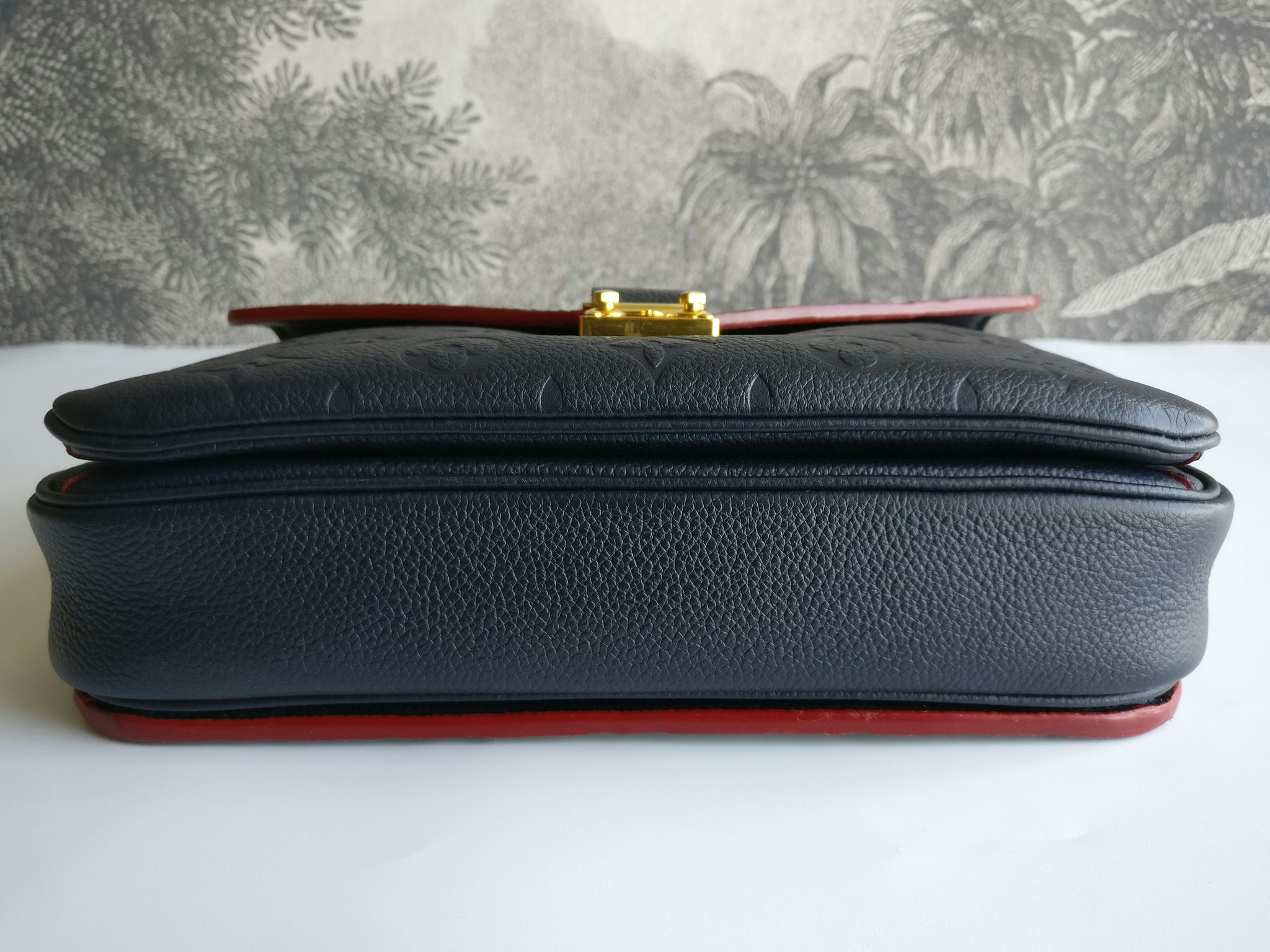 Louis Vuitton Pochette Metis empreinte blue