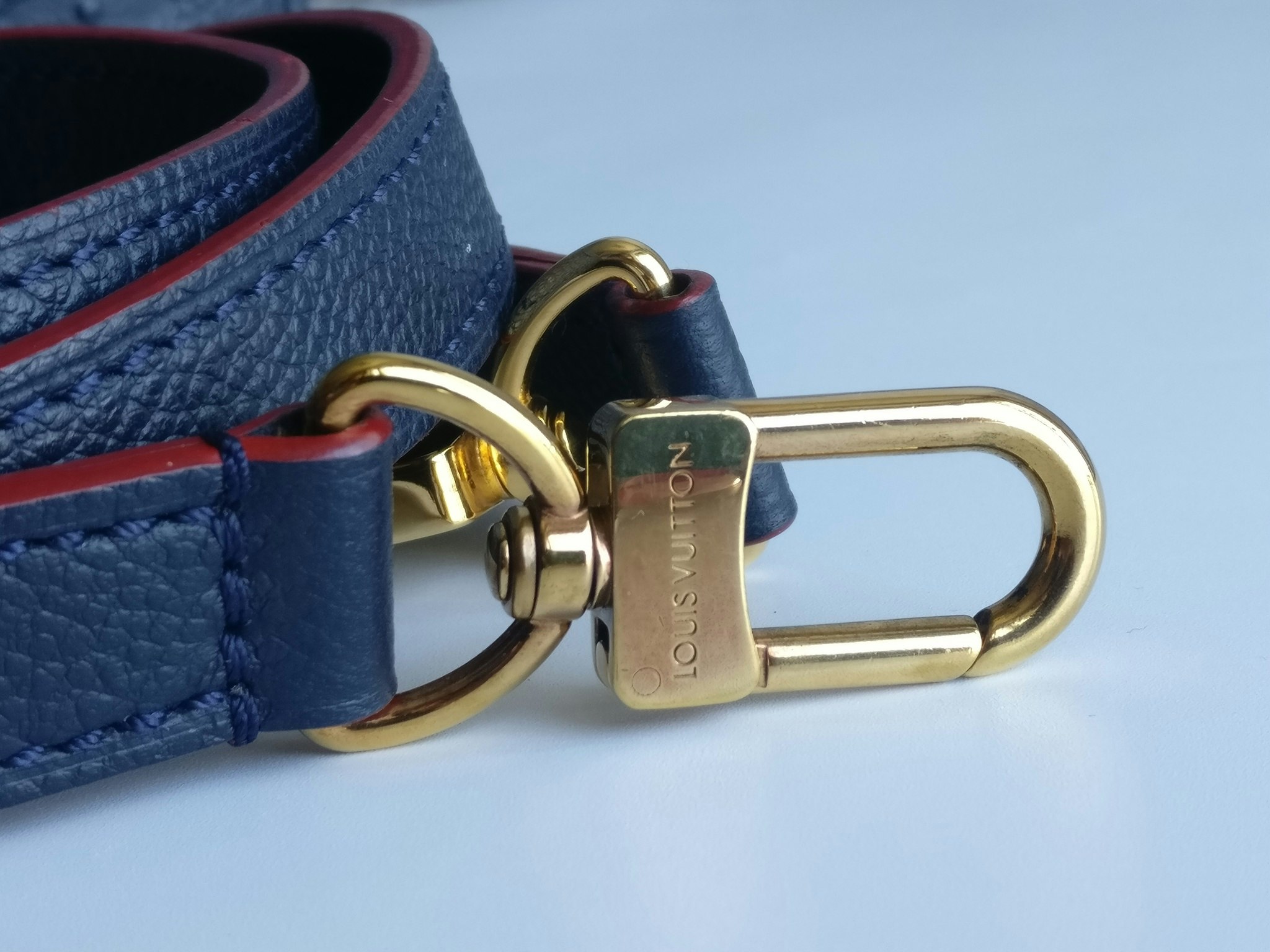 Louis Vuitton Pochette Metis empreinte blue