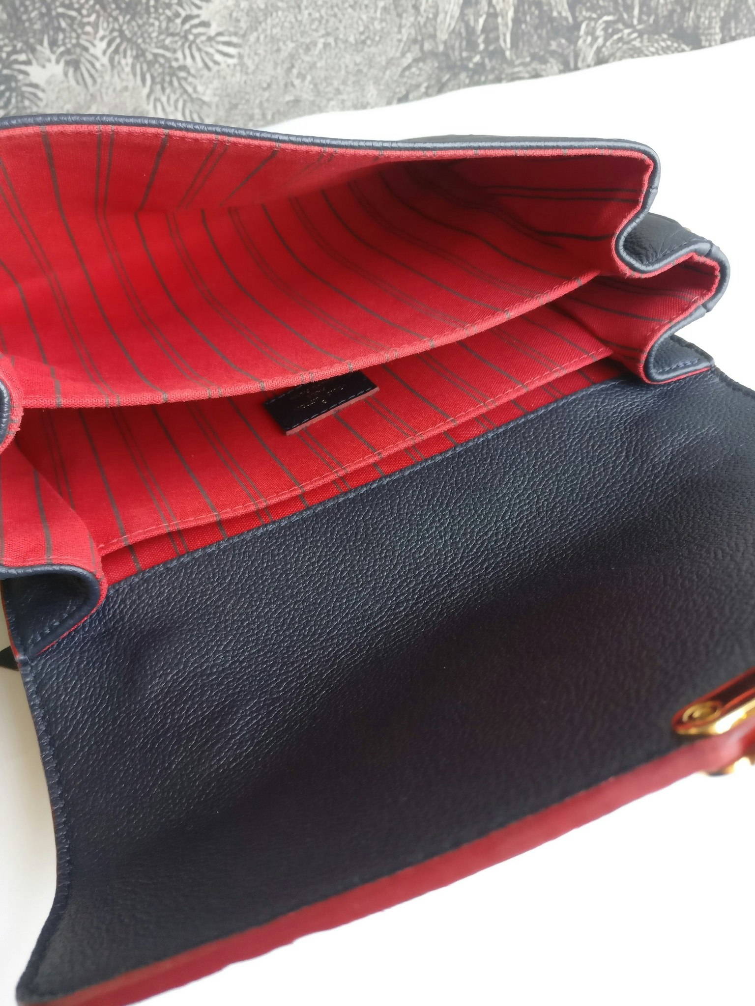 Louis Vuitton Pochette Metis empreinte blue