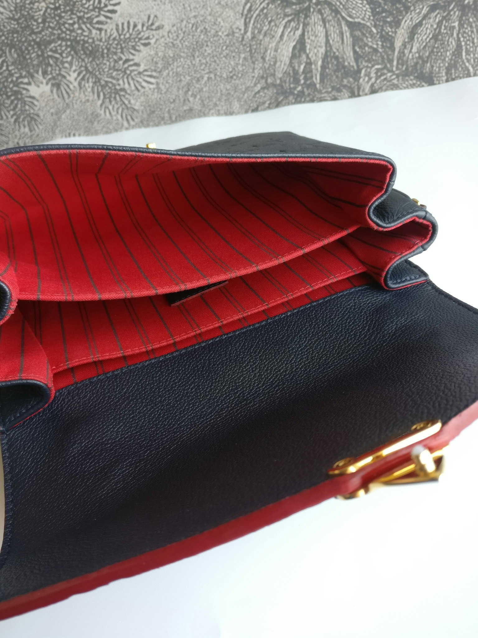 Louis Vuitton Pochette Metis empreinte blue