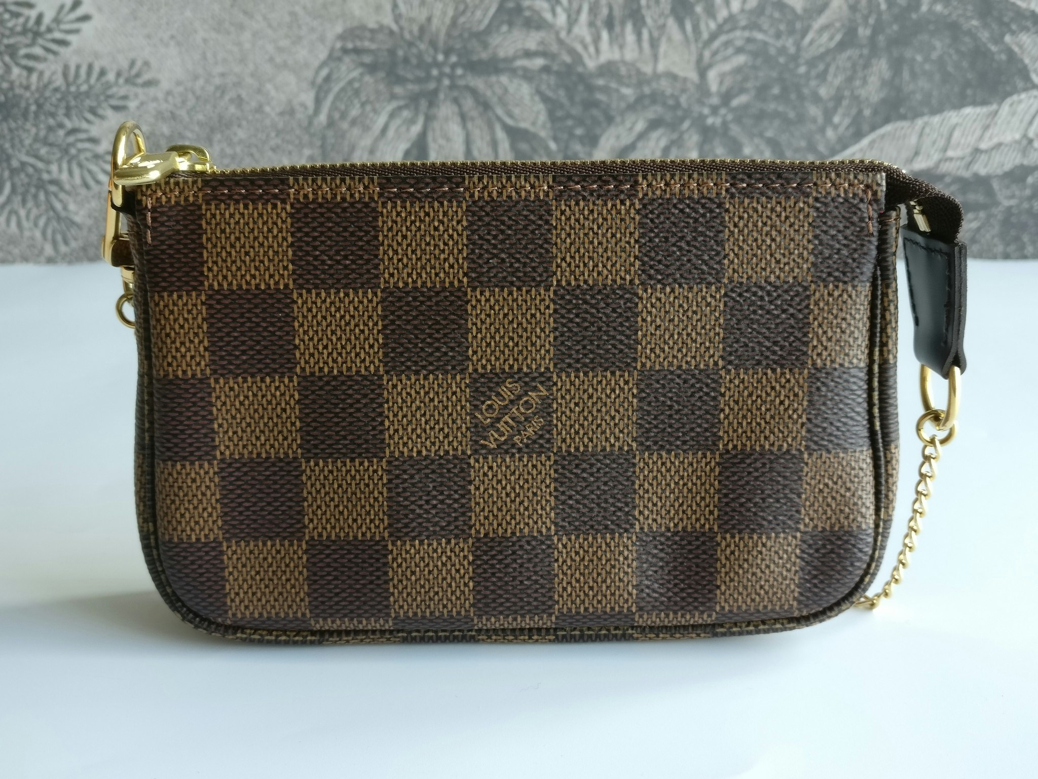 Louis Vuitton Mini Pochette Accessoires