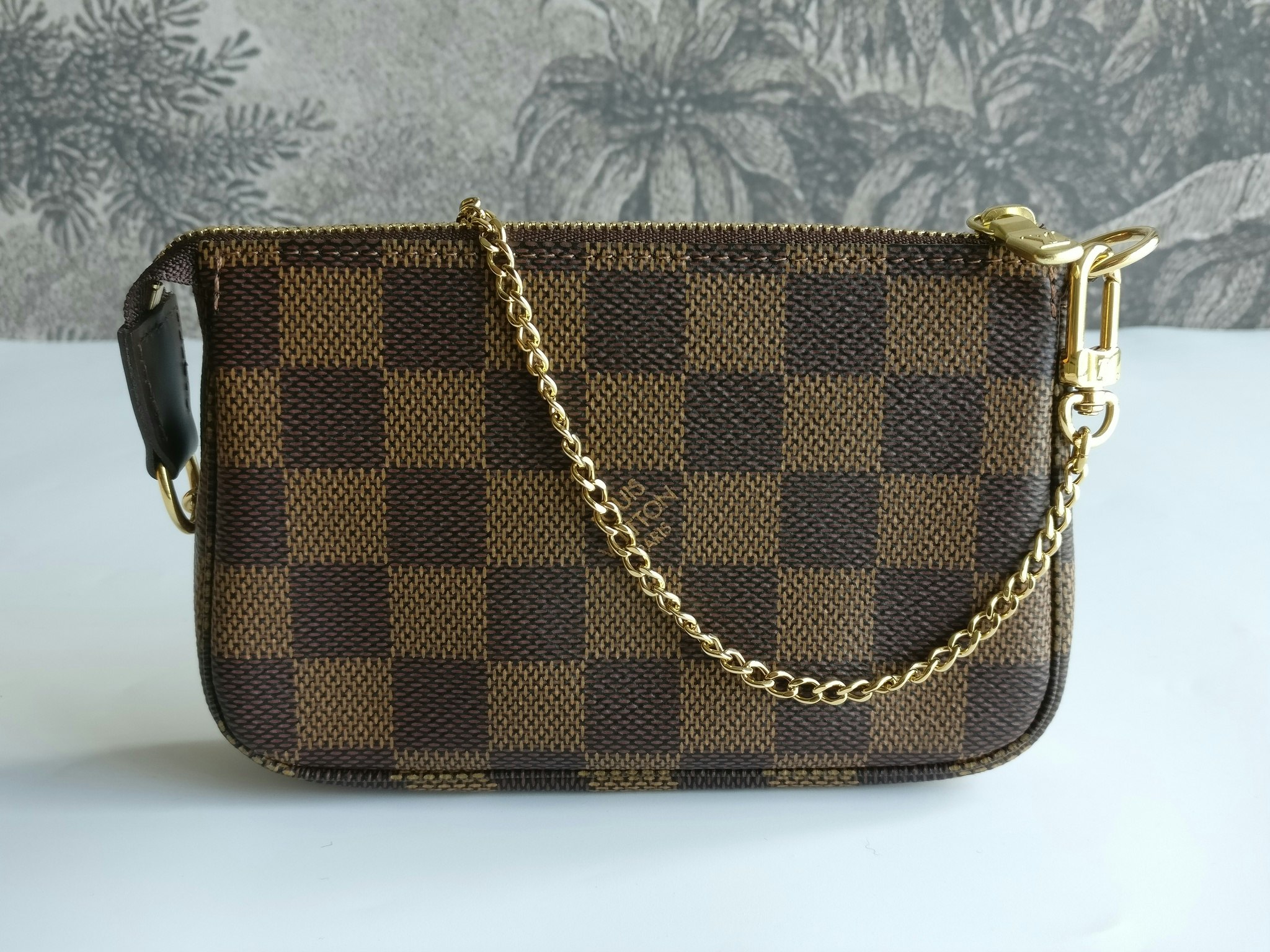 Louis Vuitton Mini Pochette Accessoires