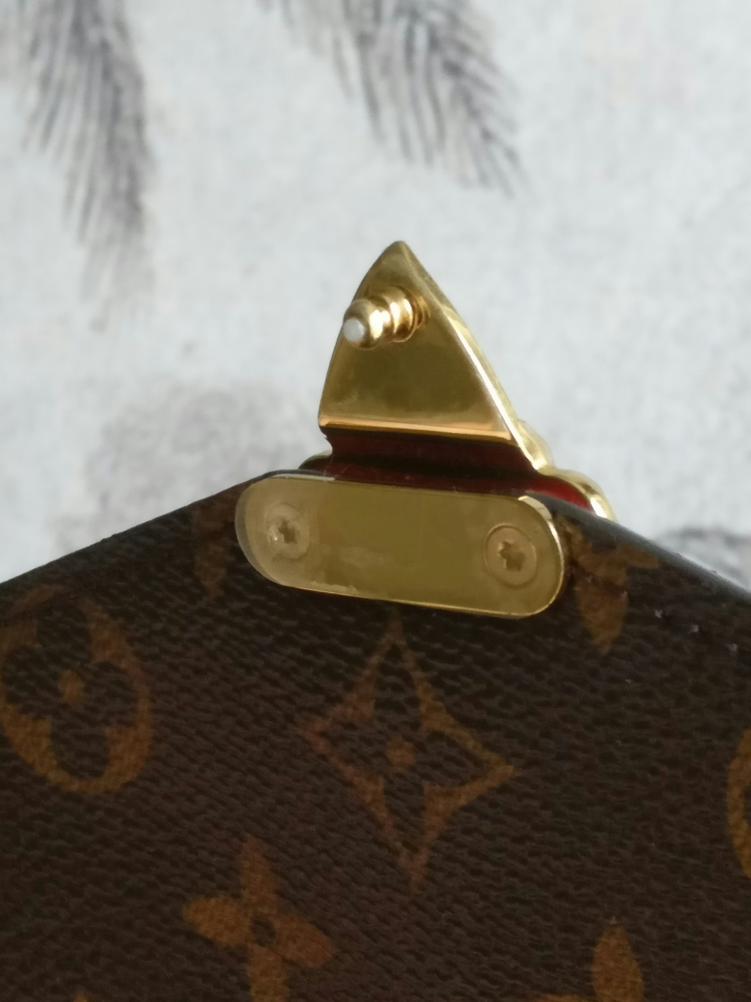 Louis Vuitton Pochette Metis