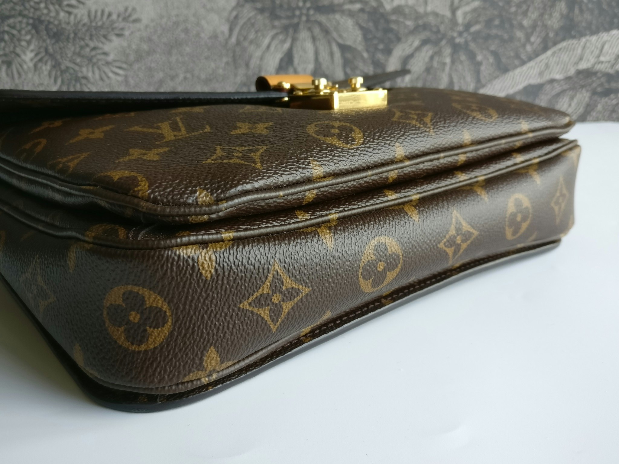 Louis Vuitton Pochette Metis