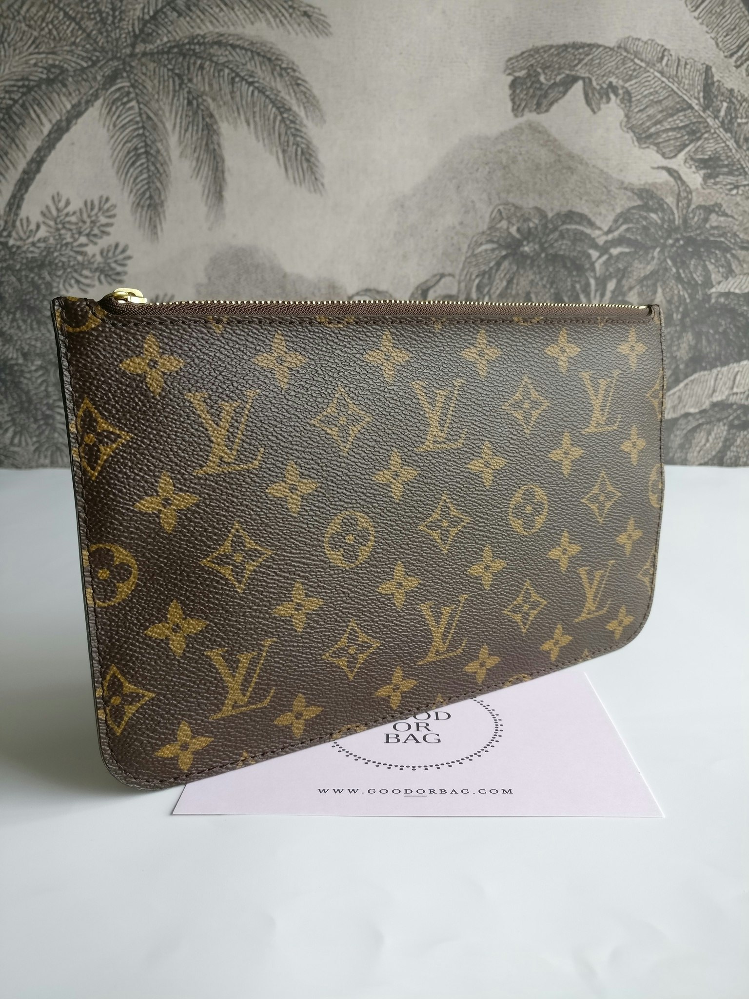 Louis Vuitton Neverfull MM pochette