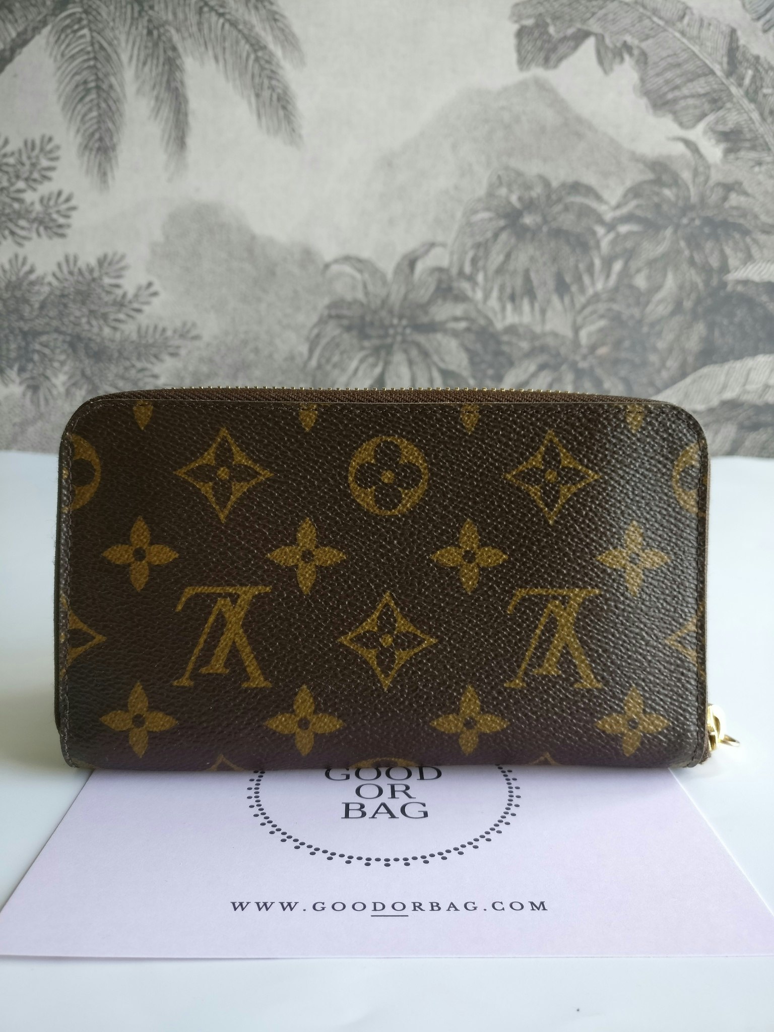 Louis Vuitton Compact Zippy Wallet