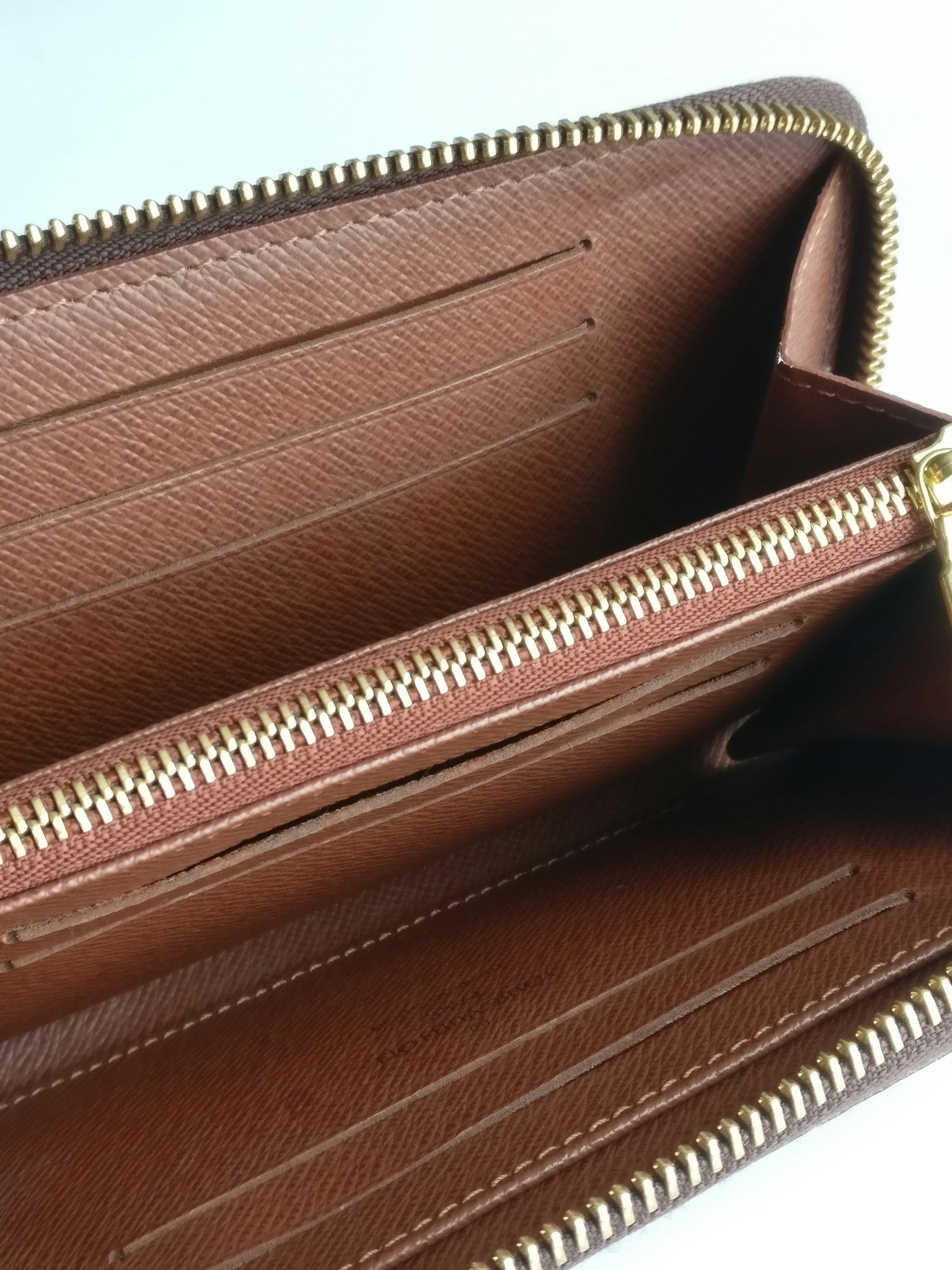 Louis Vuitton Compact Zippy Wallet