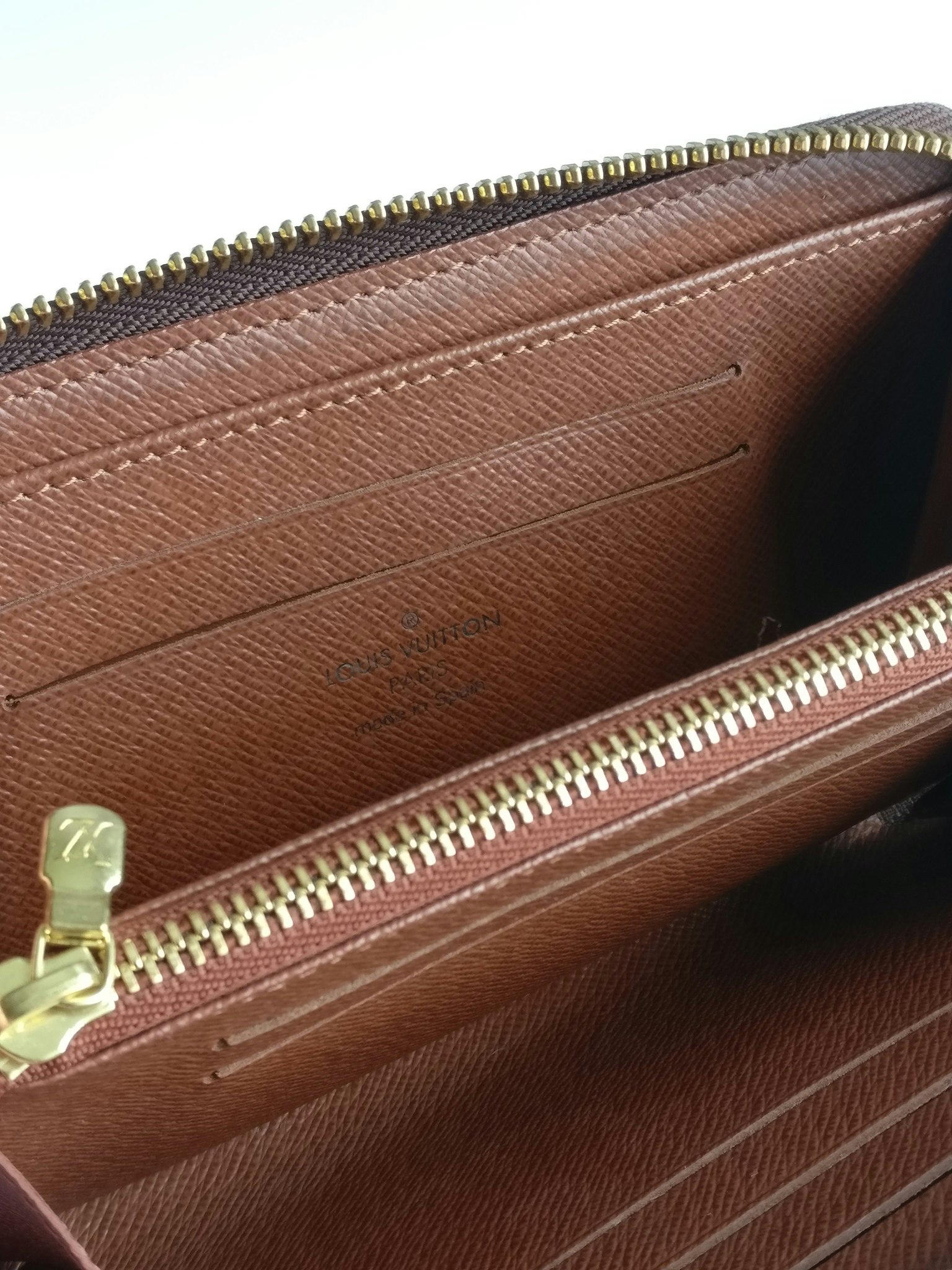 Louis Vuitton Compact Zippy Wallet