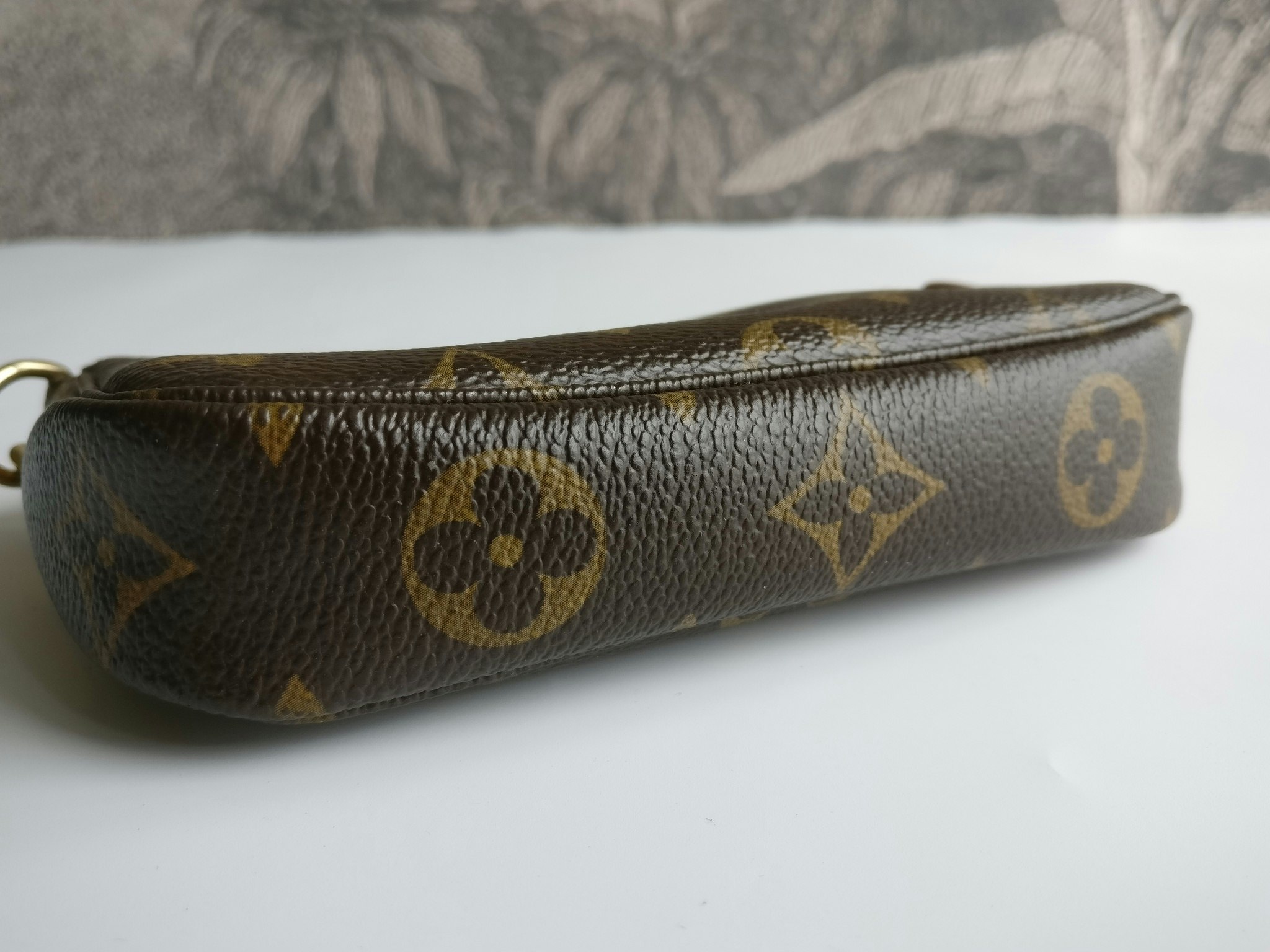 Louis Vuitton Mini Pochette Accessoires