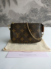 Louis Vuitton Mini Pochette Accessoires