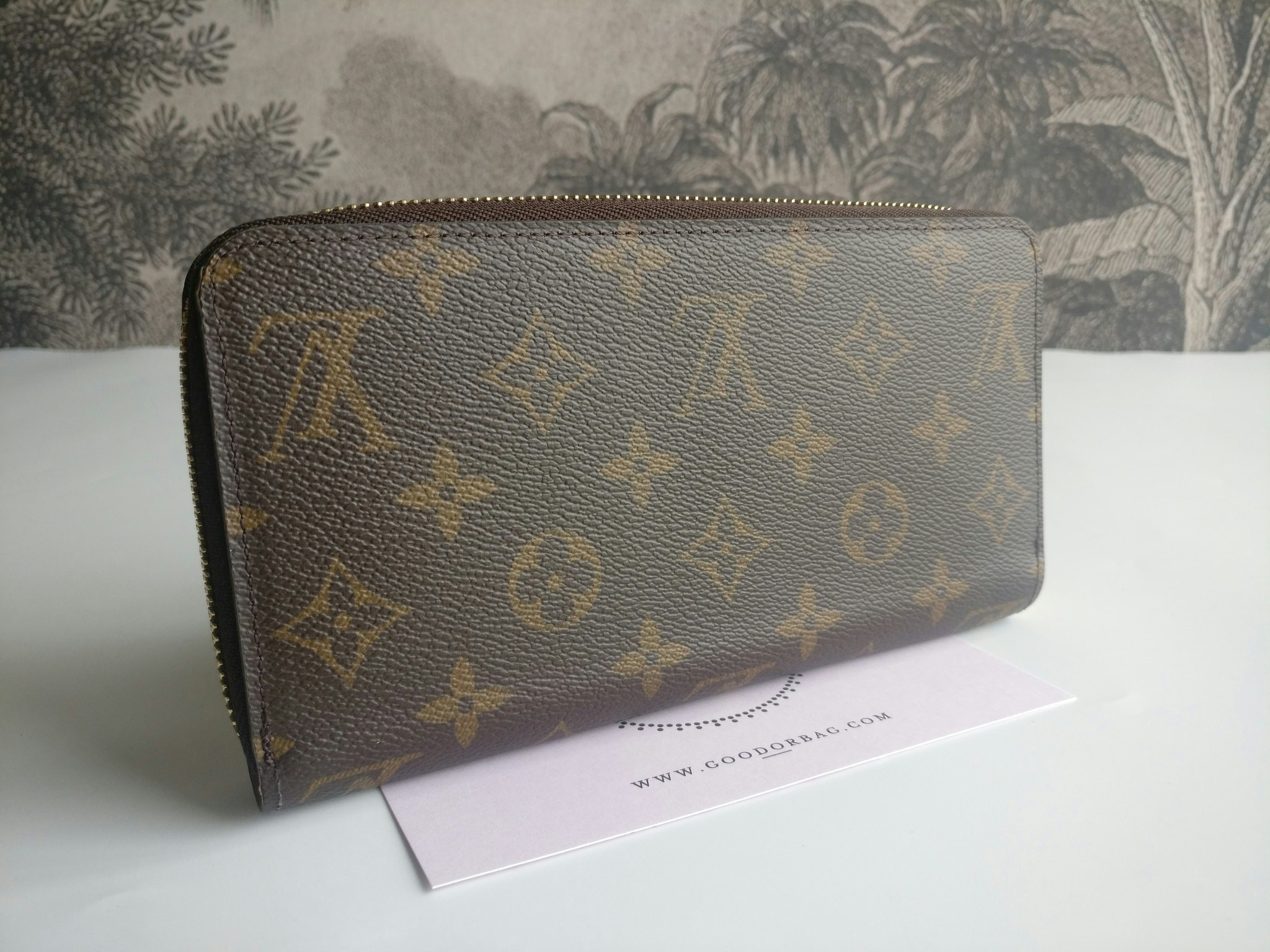 Louis Vuitton Zippy Wallet