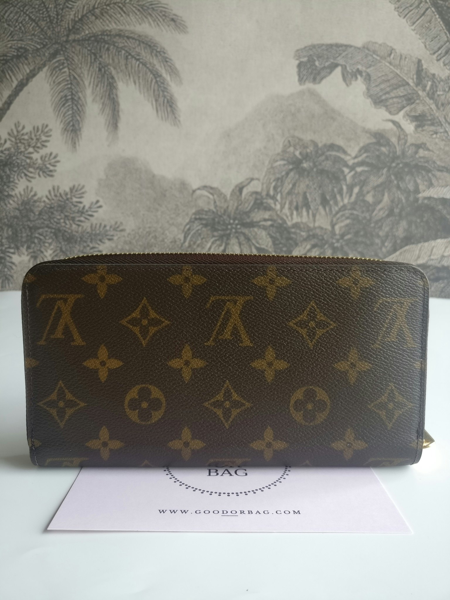 Louis Vuitton Zippy Wallet