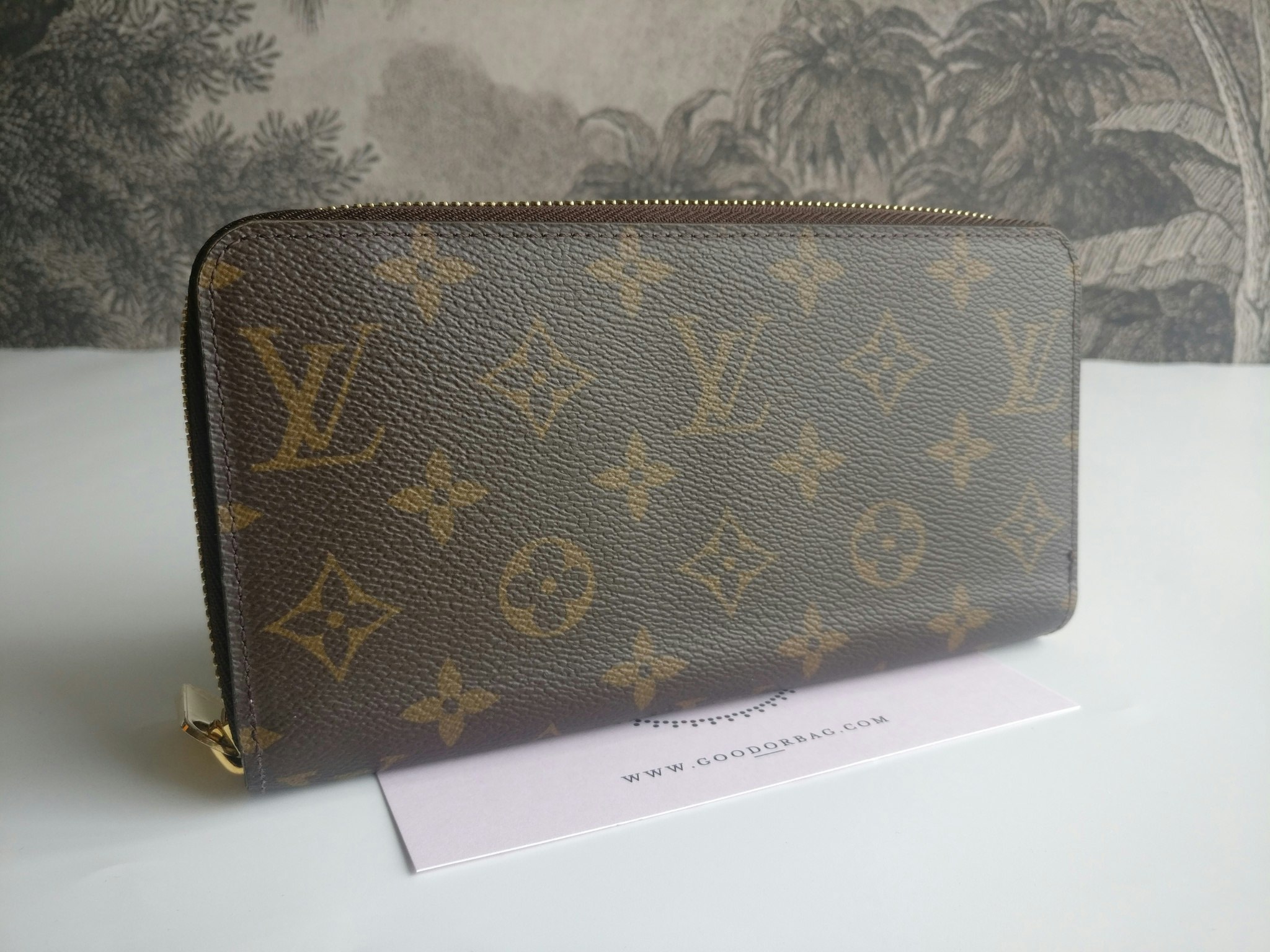 Louis Vuitton Zippy Wallet